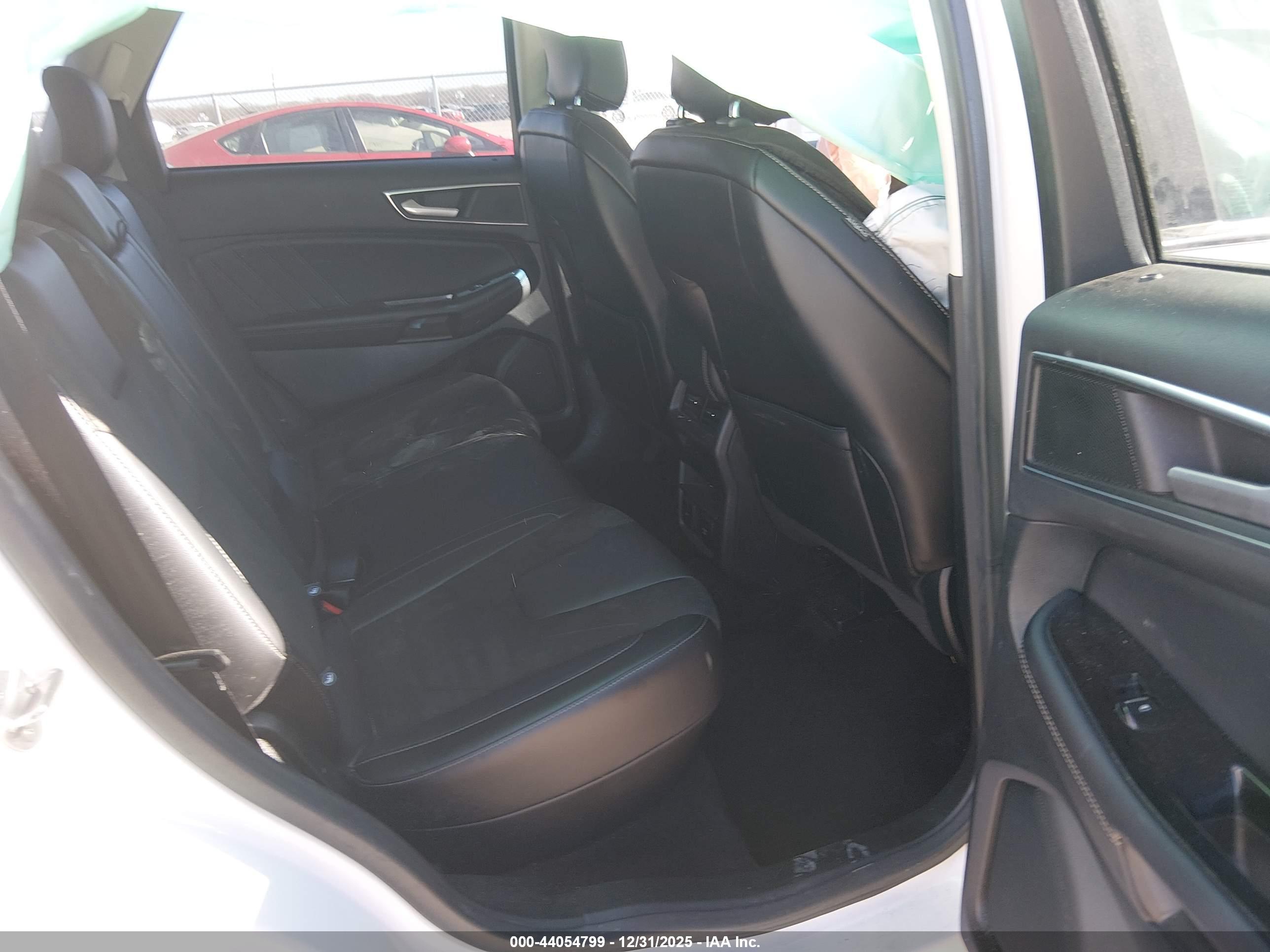 FORD EDGE image 8