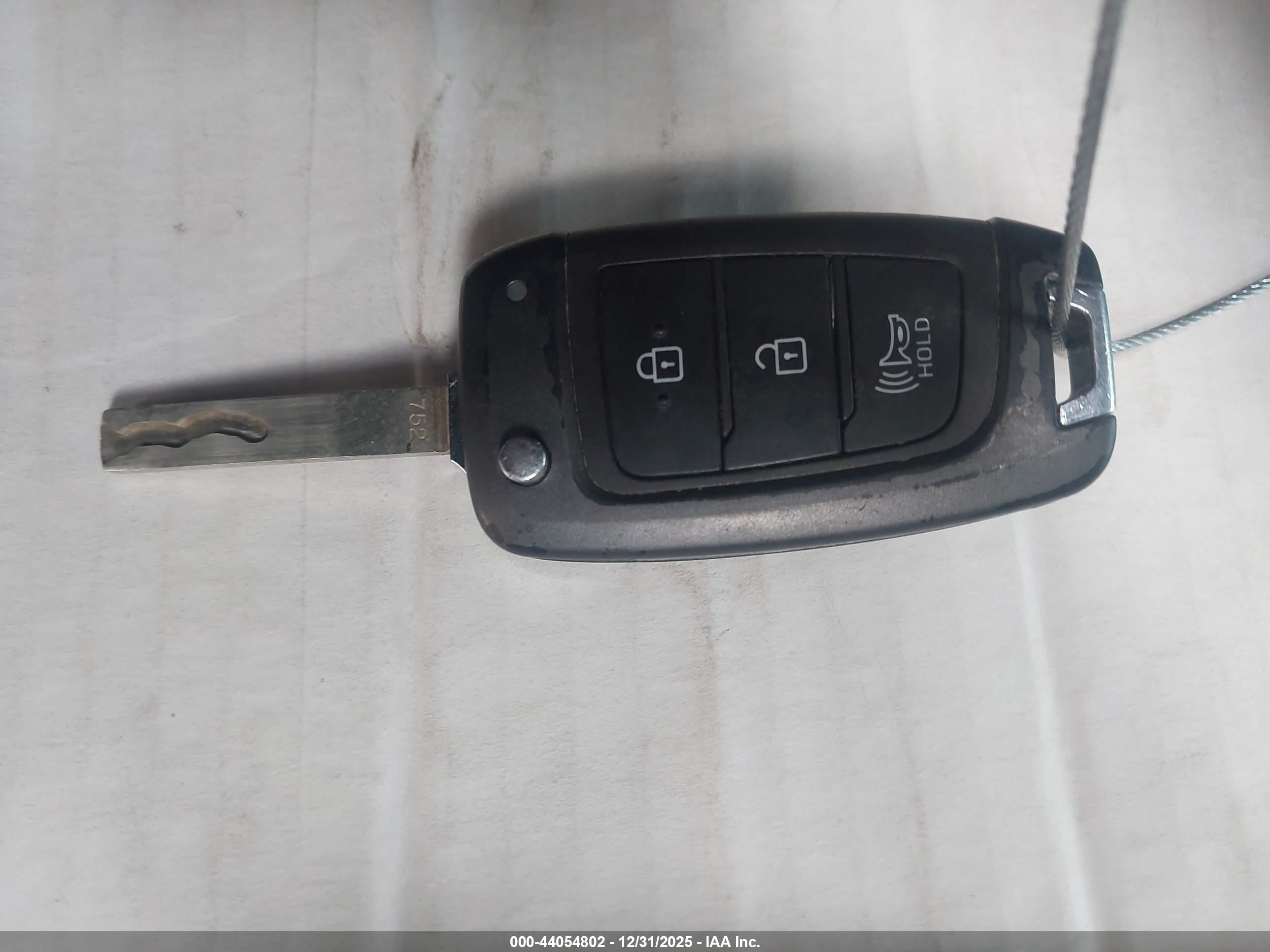 HYUNDAI VENUE image 11