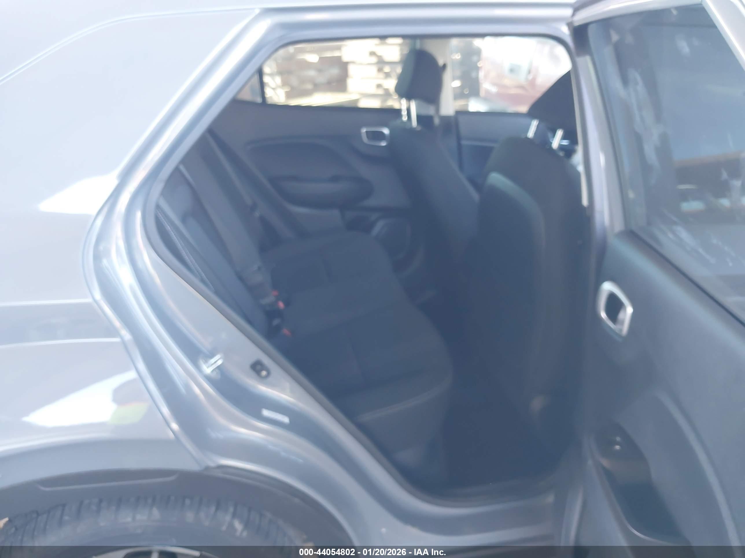 HYUNDAI VENUE image 8