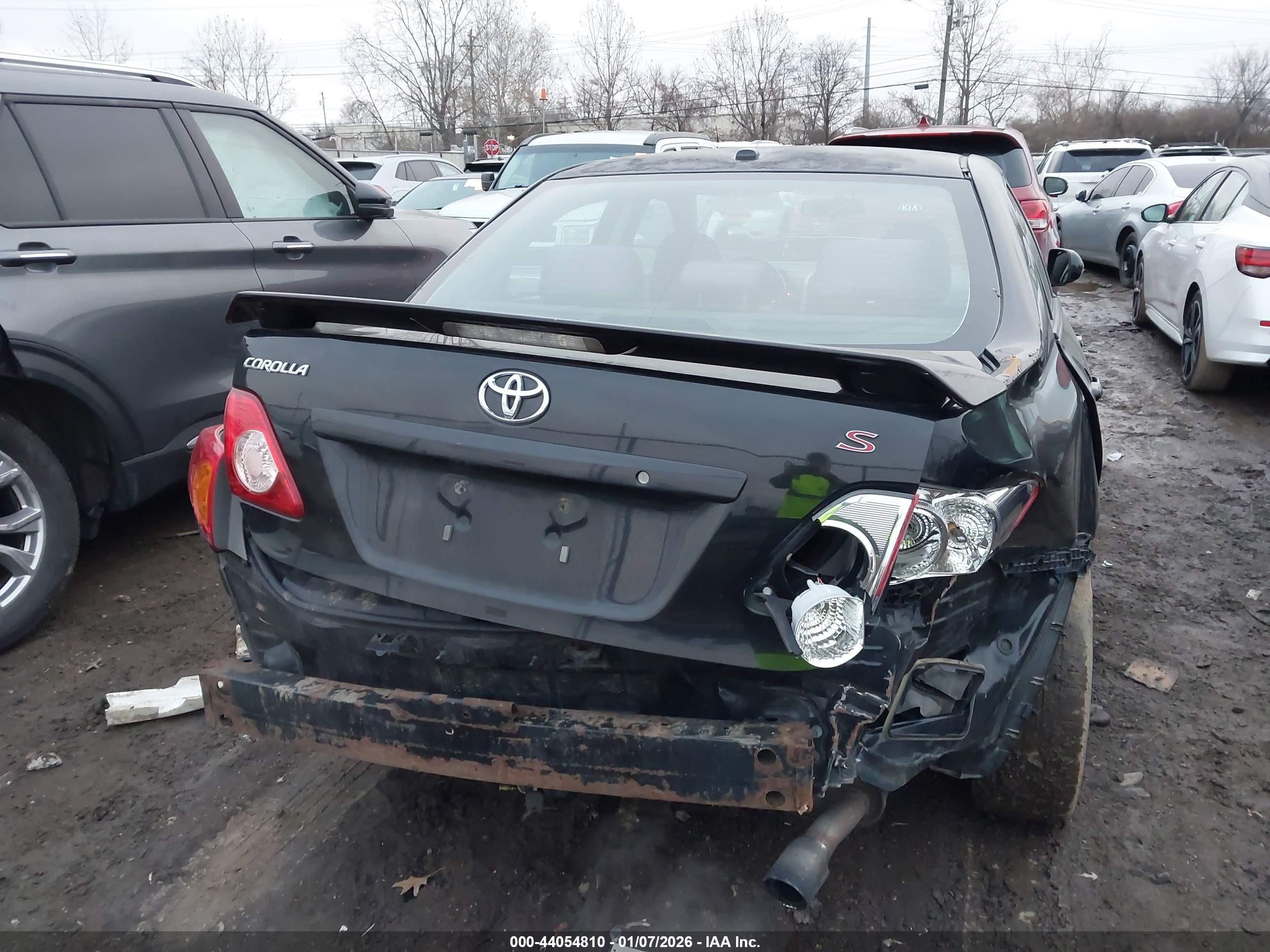 TOYOTA COROLLA image 6
