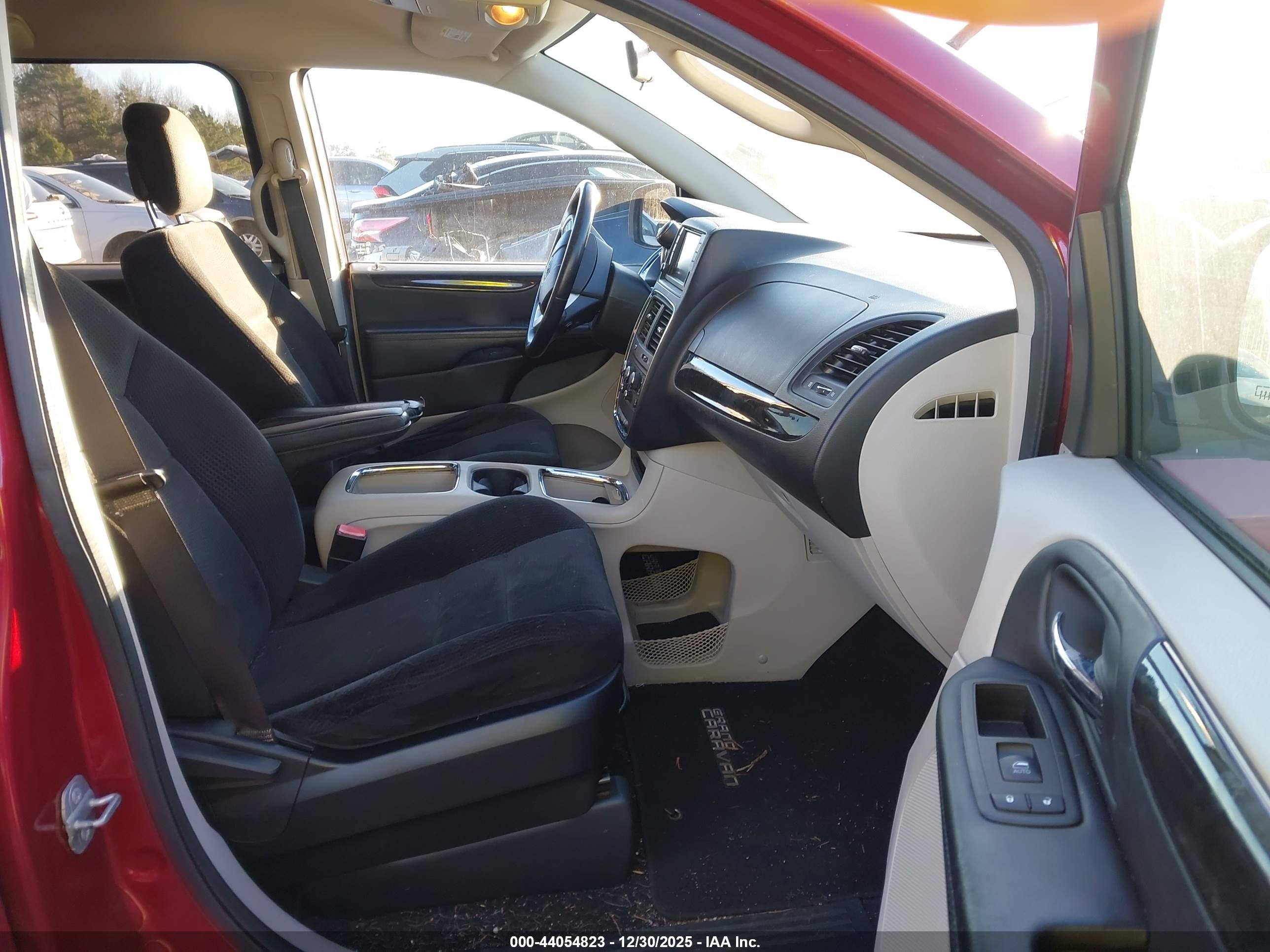 DODGE GRAND image 5