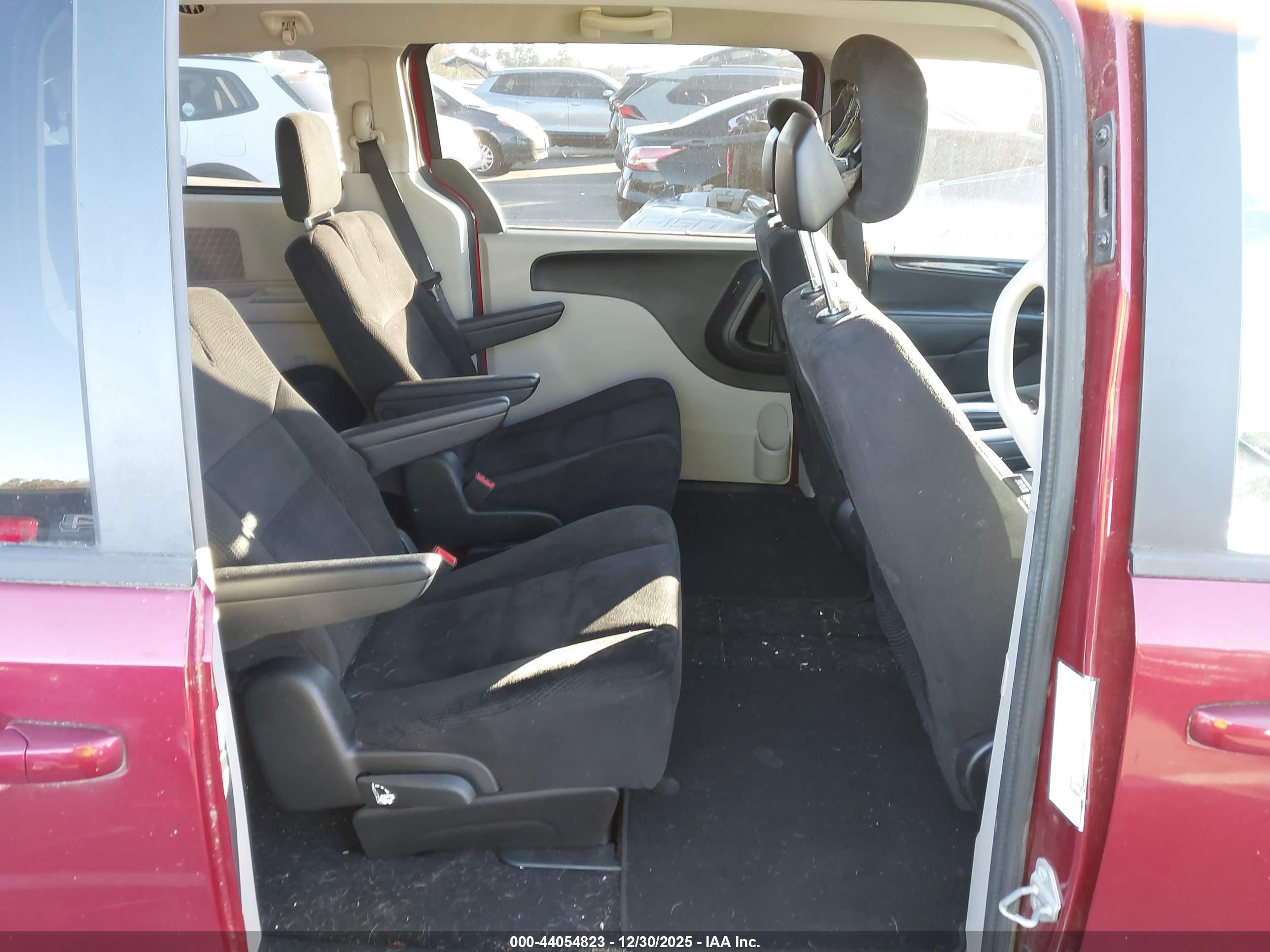 DODGE GRAND image 8