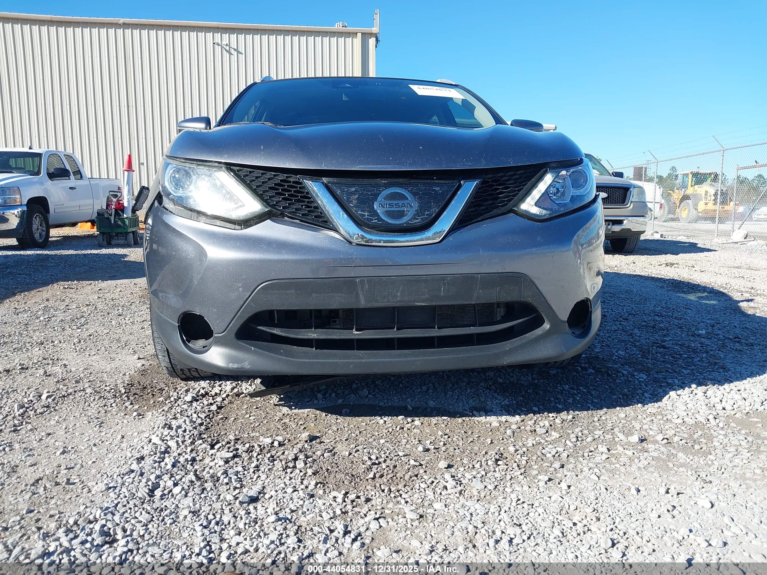 NISSAN ROGUE image 6