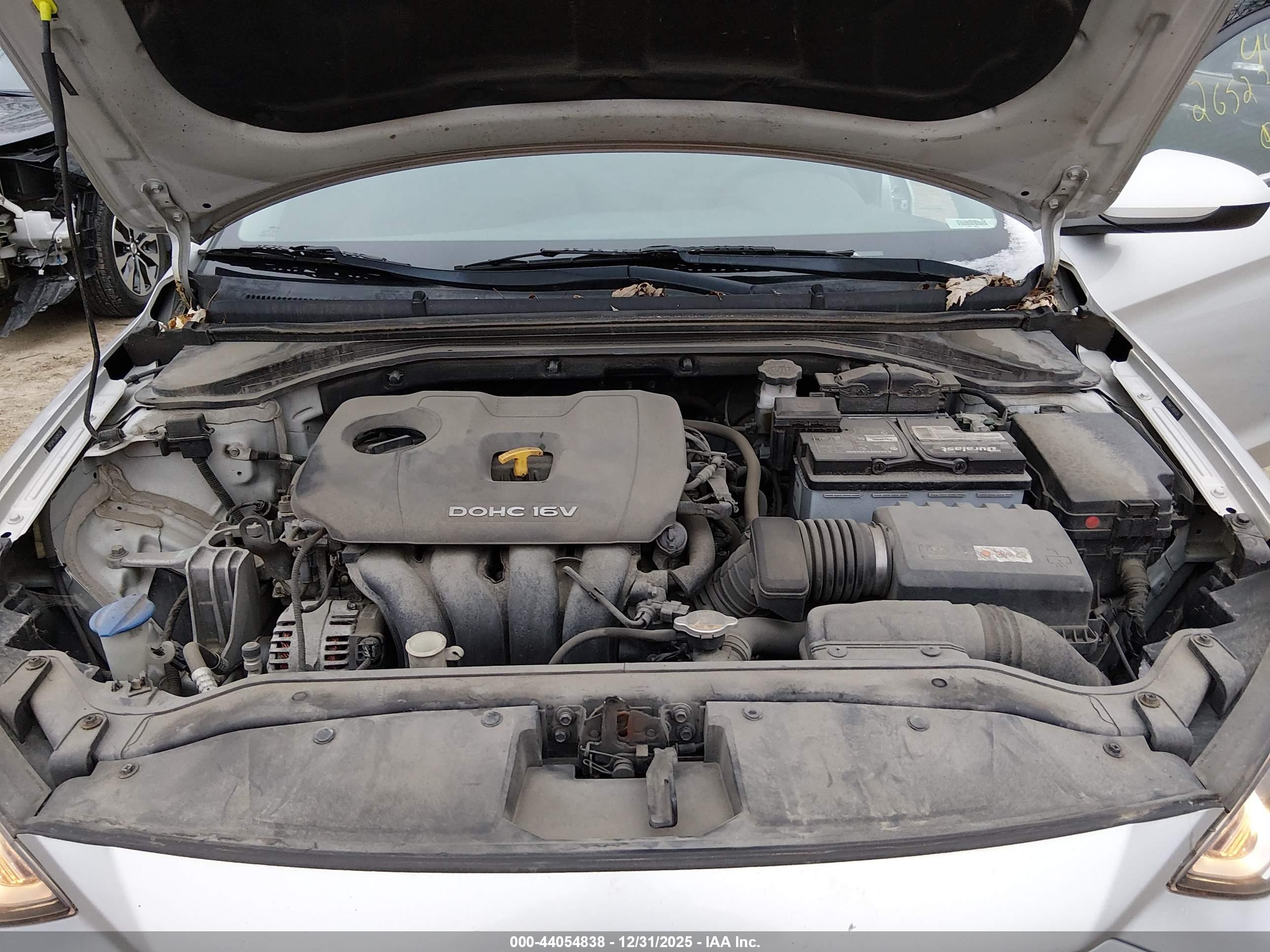 HYUNDAI ELANTRA image 10