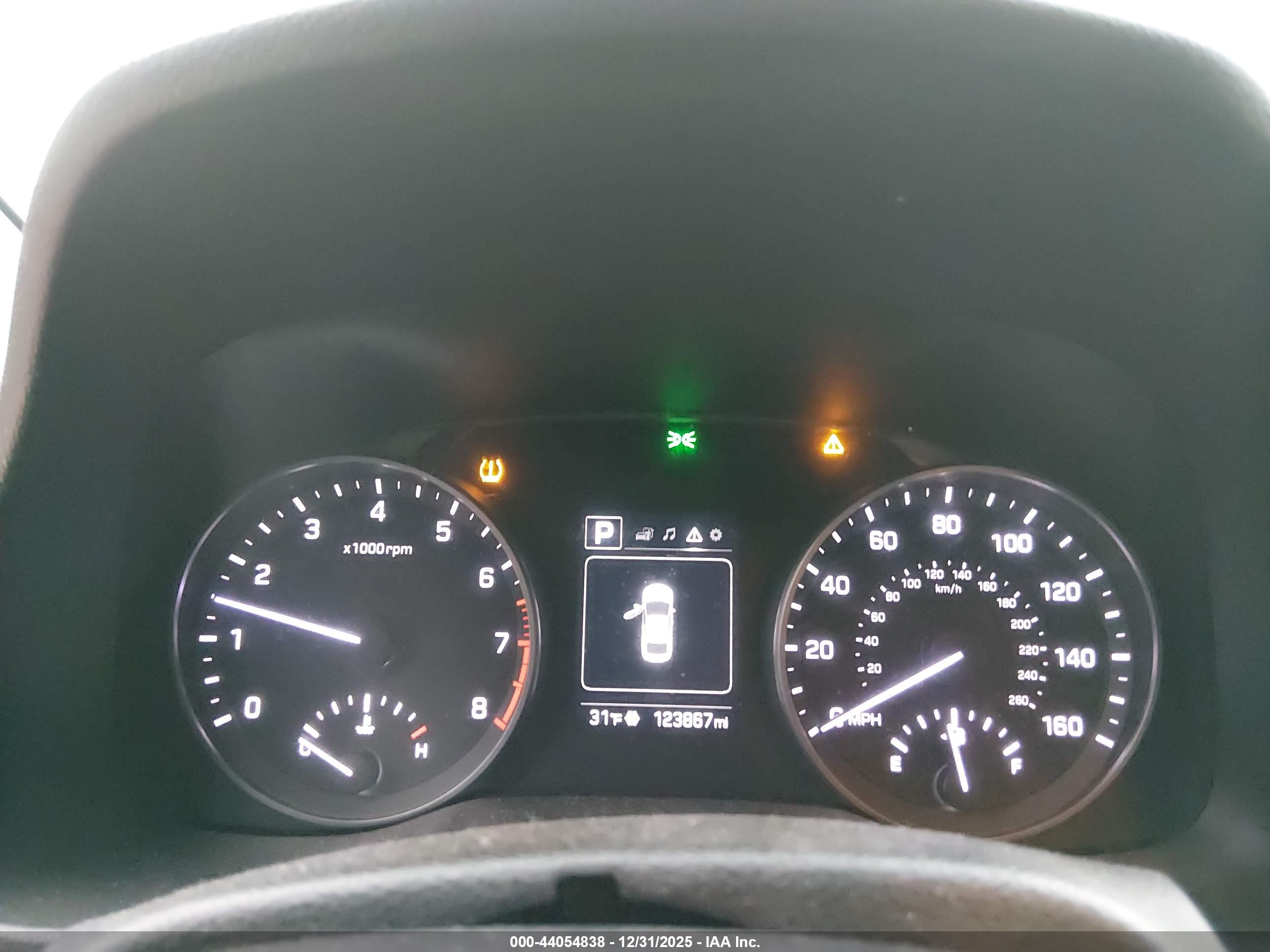 HYUNDAI ELANTRA image 7