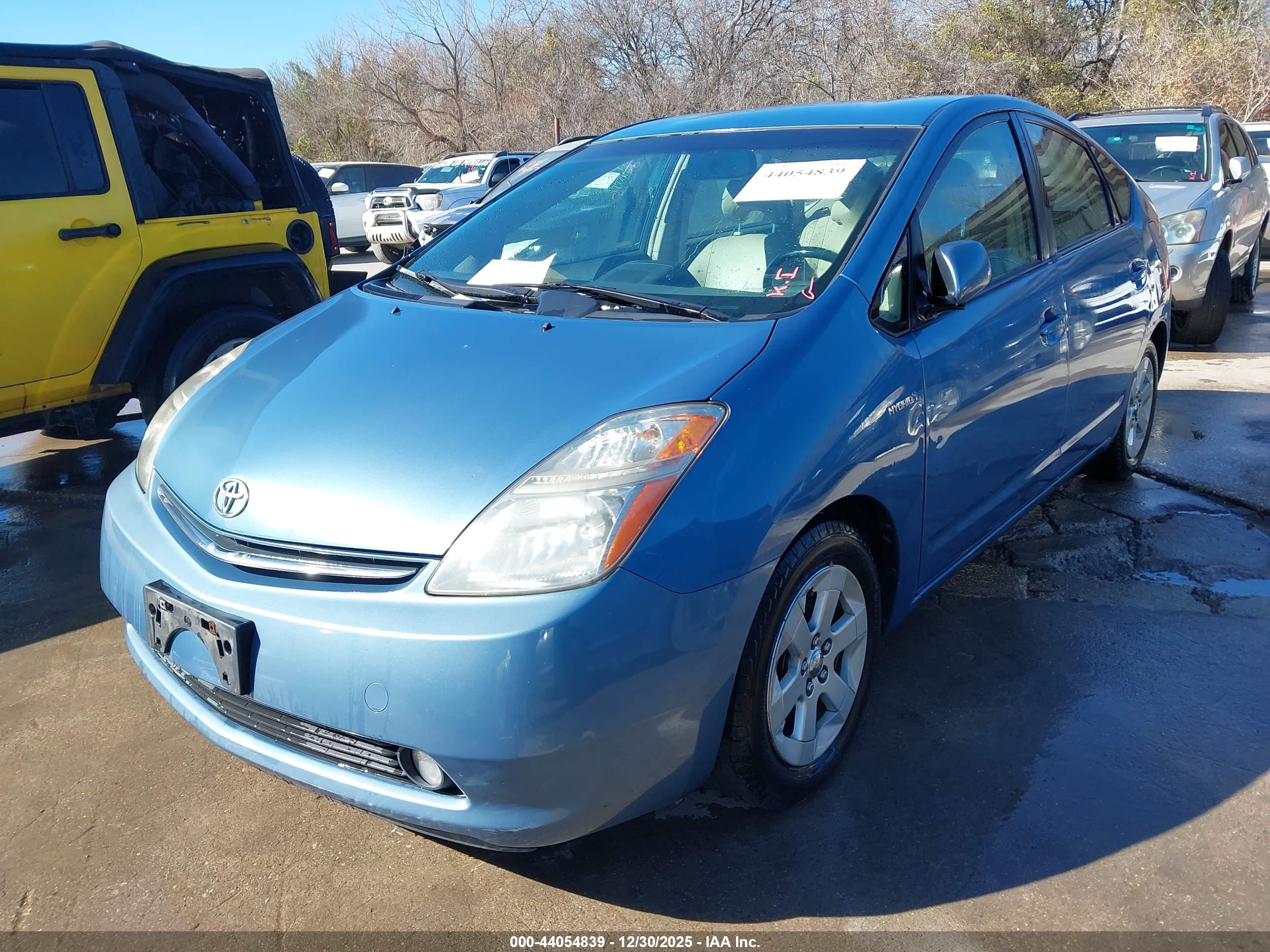 TOYOTA PRIUS image 2