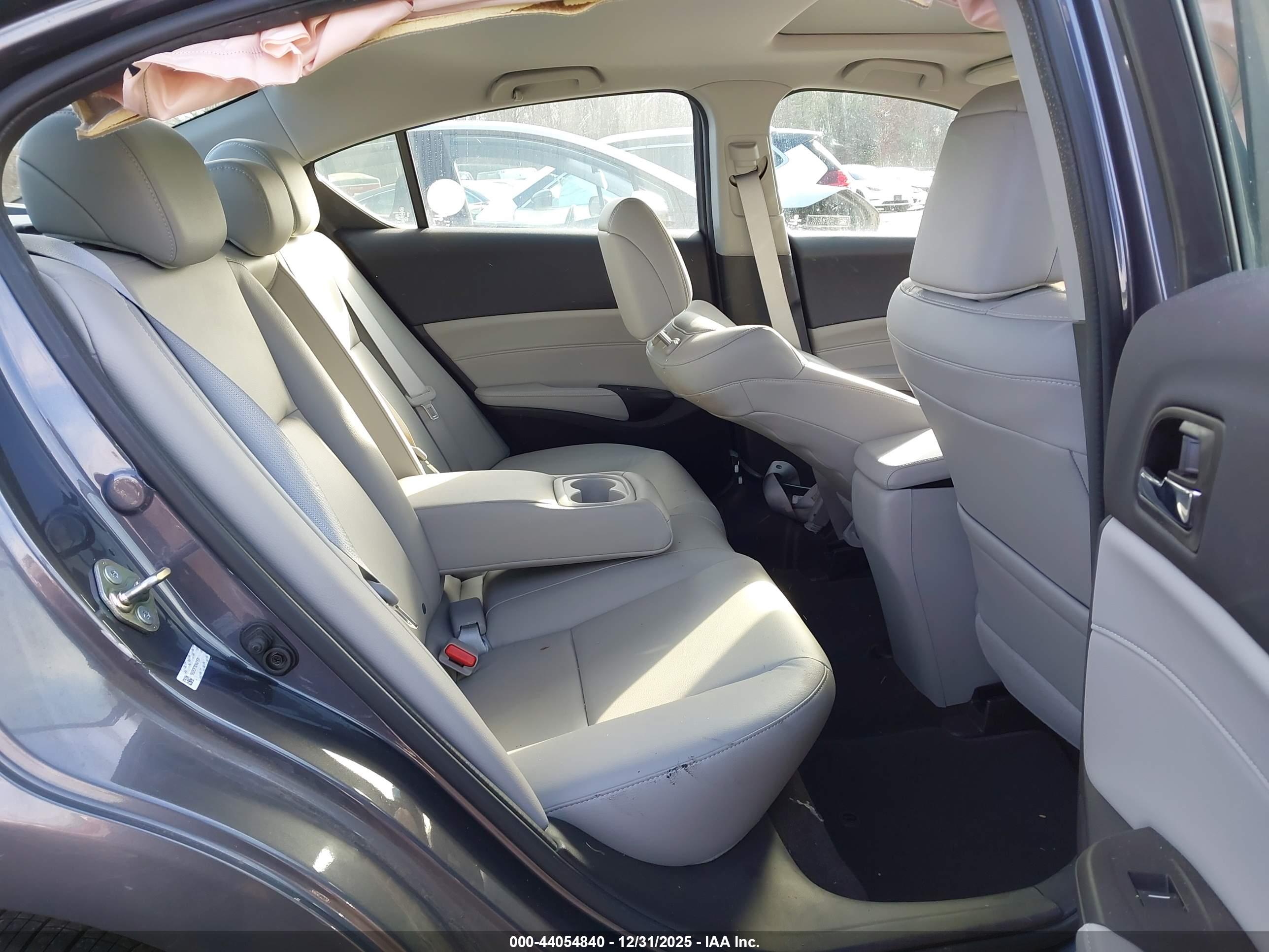 ACURA ILX image 8