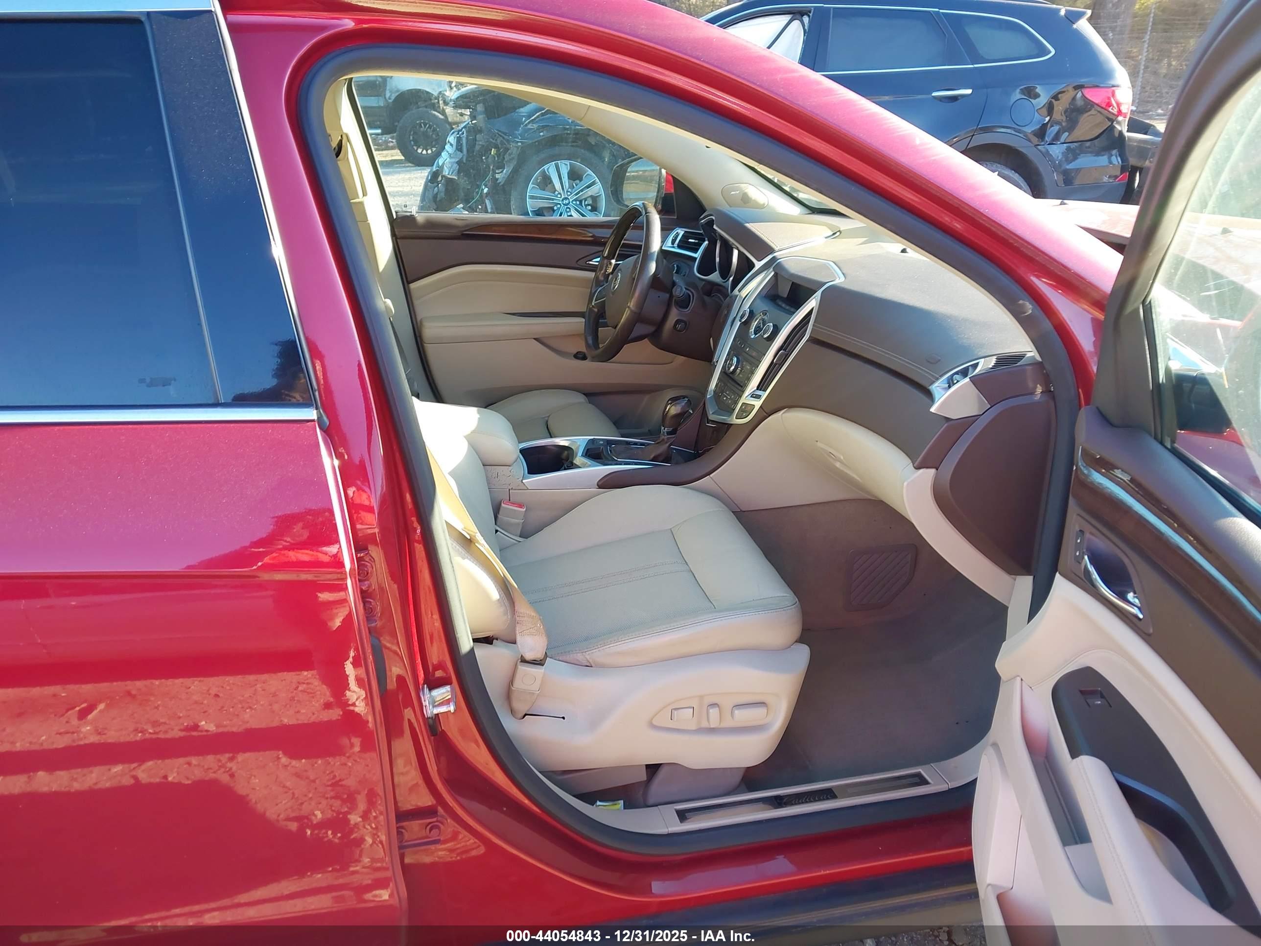 CADILLAC SRX image 5