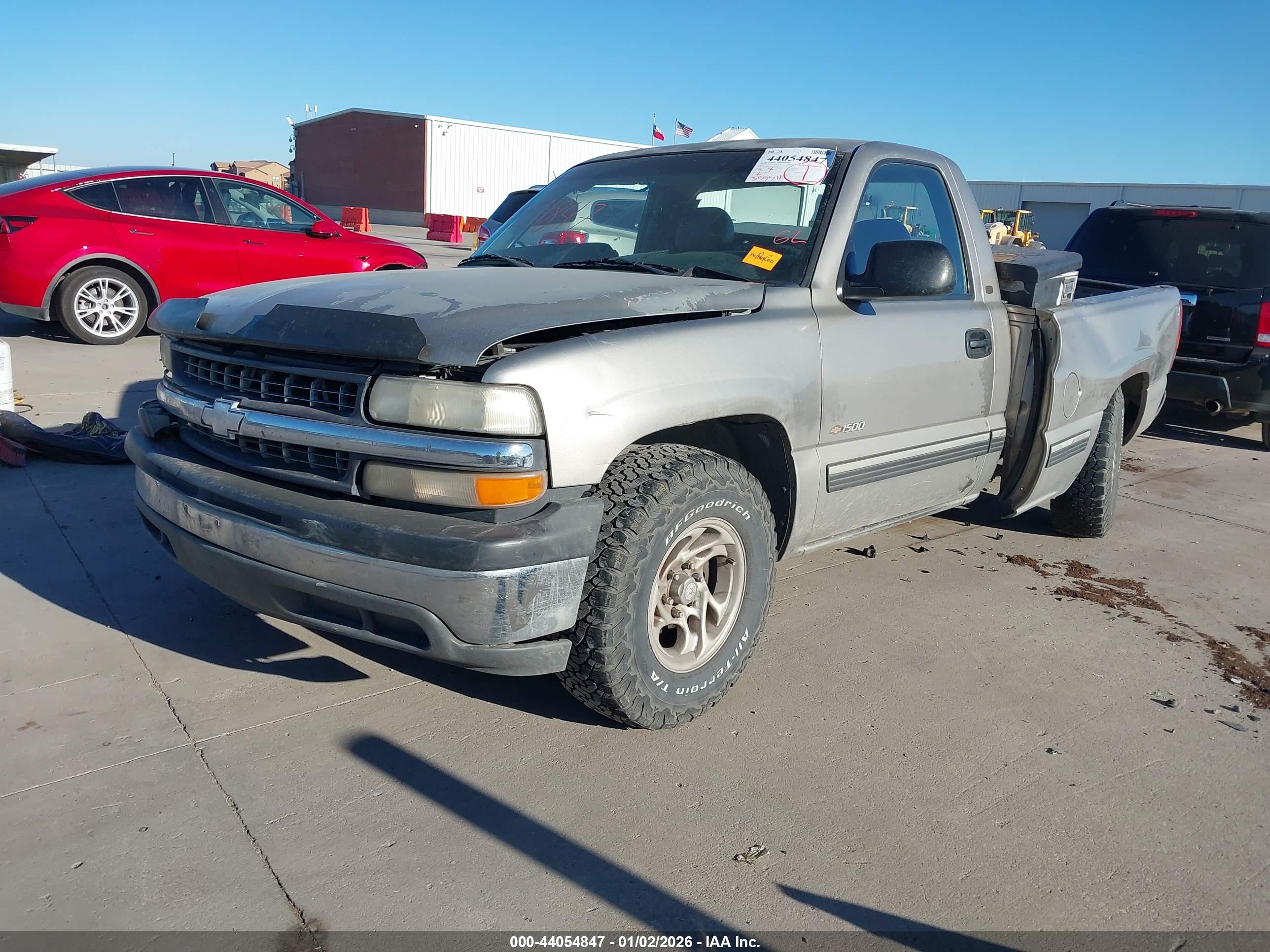 CHEVROLET SILVERADO image 2