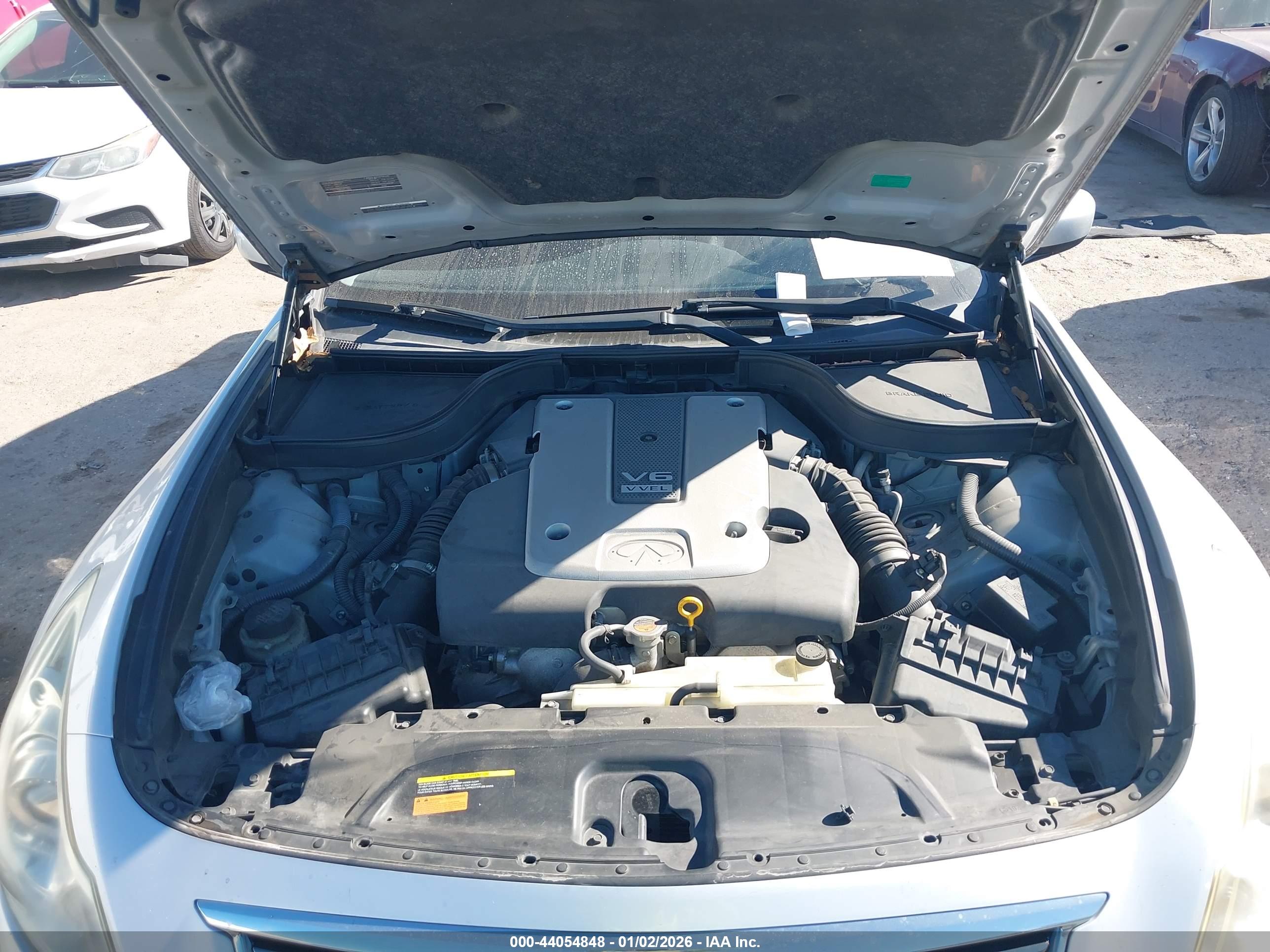 INFINITI G37 image 10