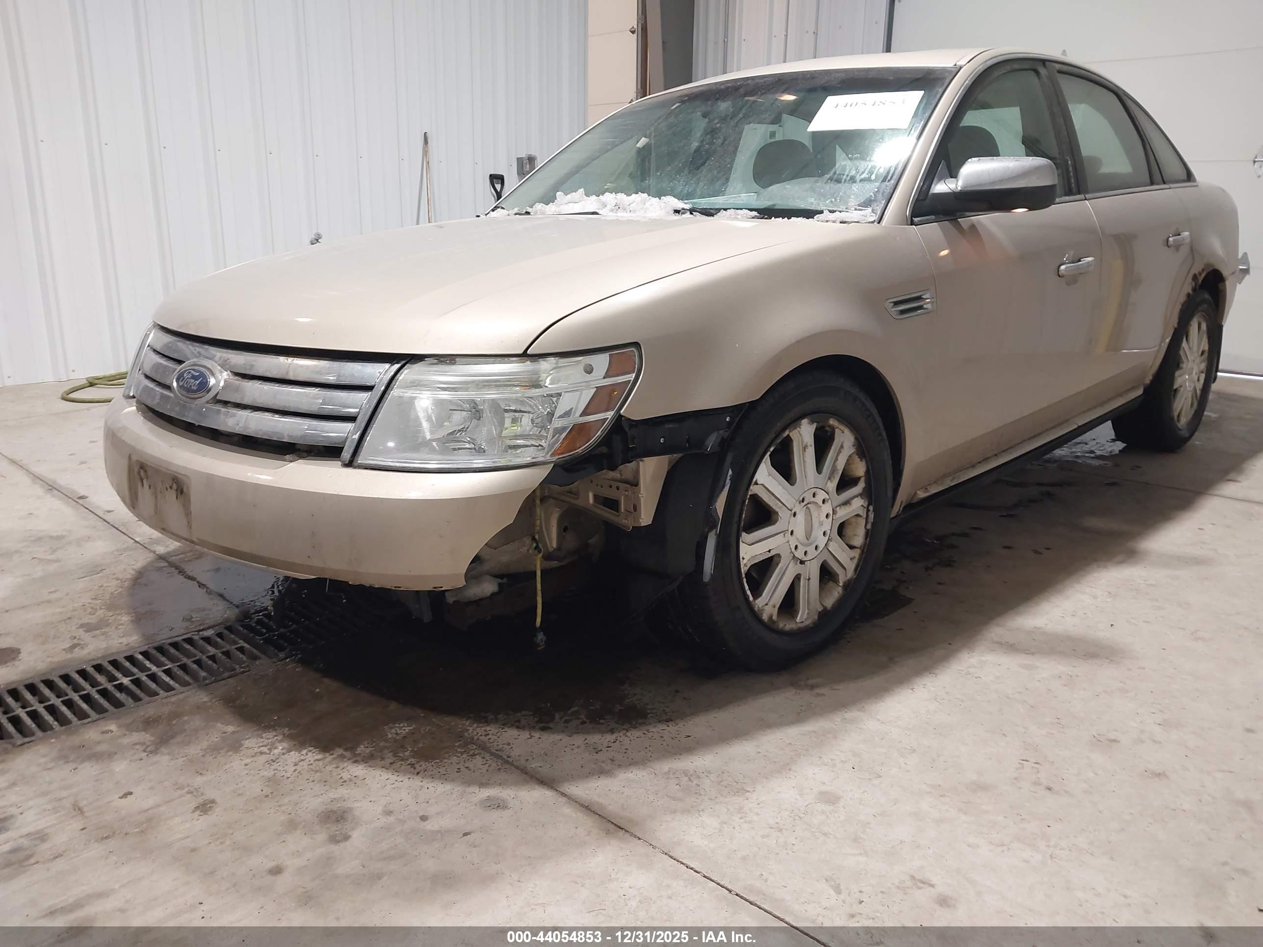 FORD TAURUS image 6