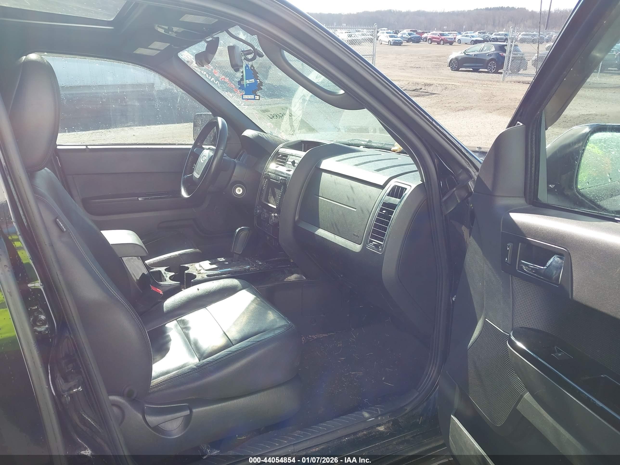 FORD ESCAPE image 5