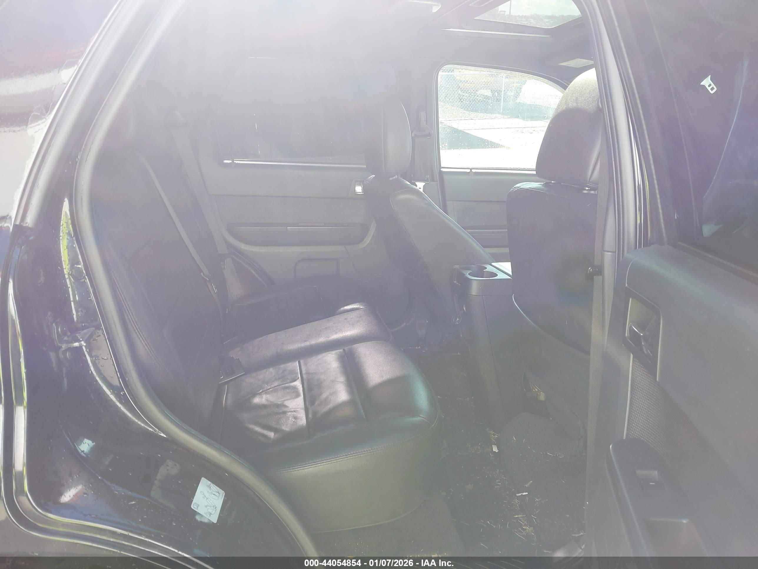 FORD ESCAPE image 8