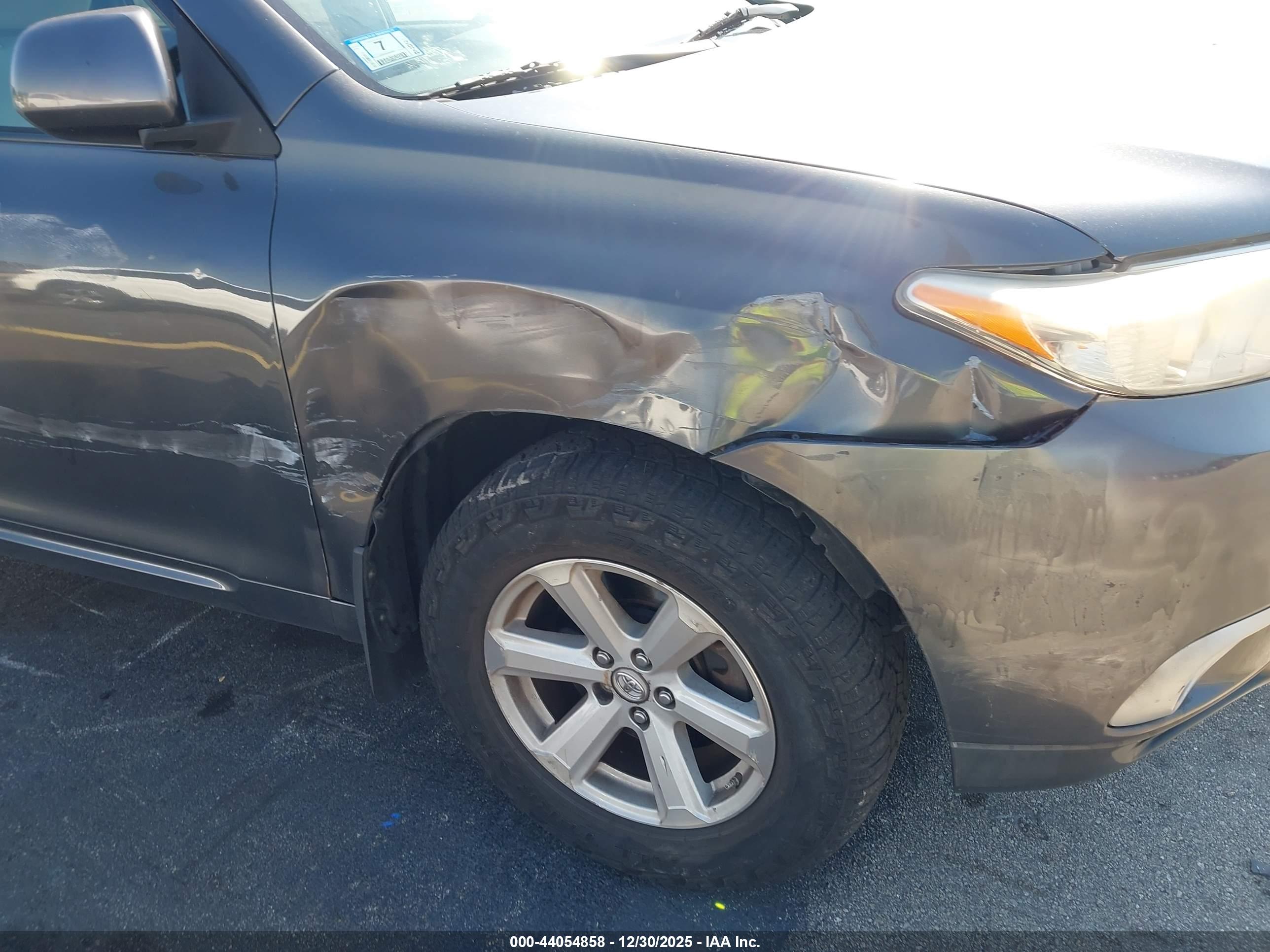 TOYOTA HIGHLANDER image 6