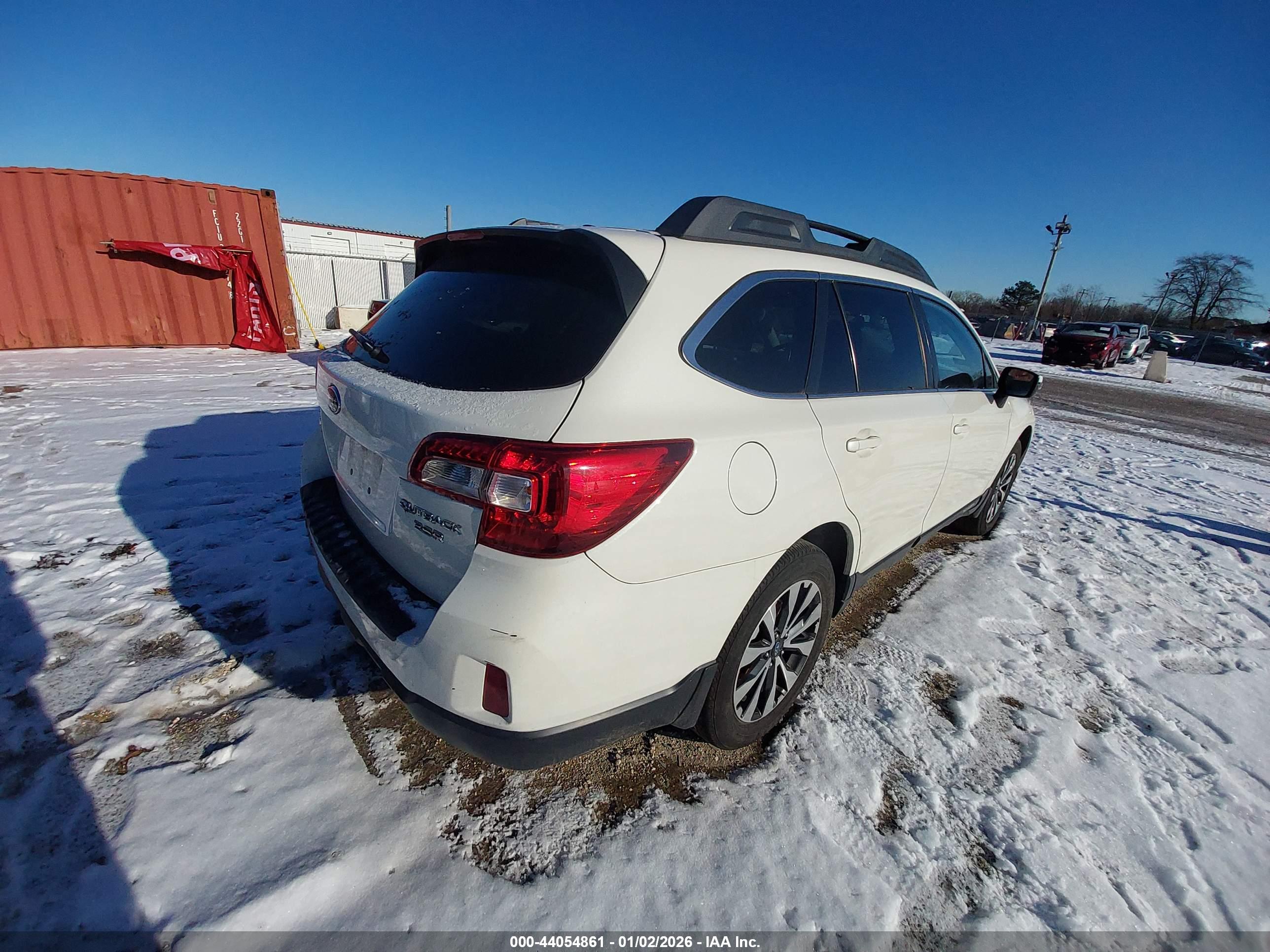 SUBARU OUTBACK image 4