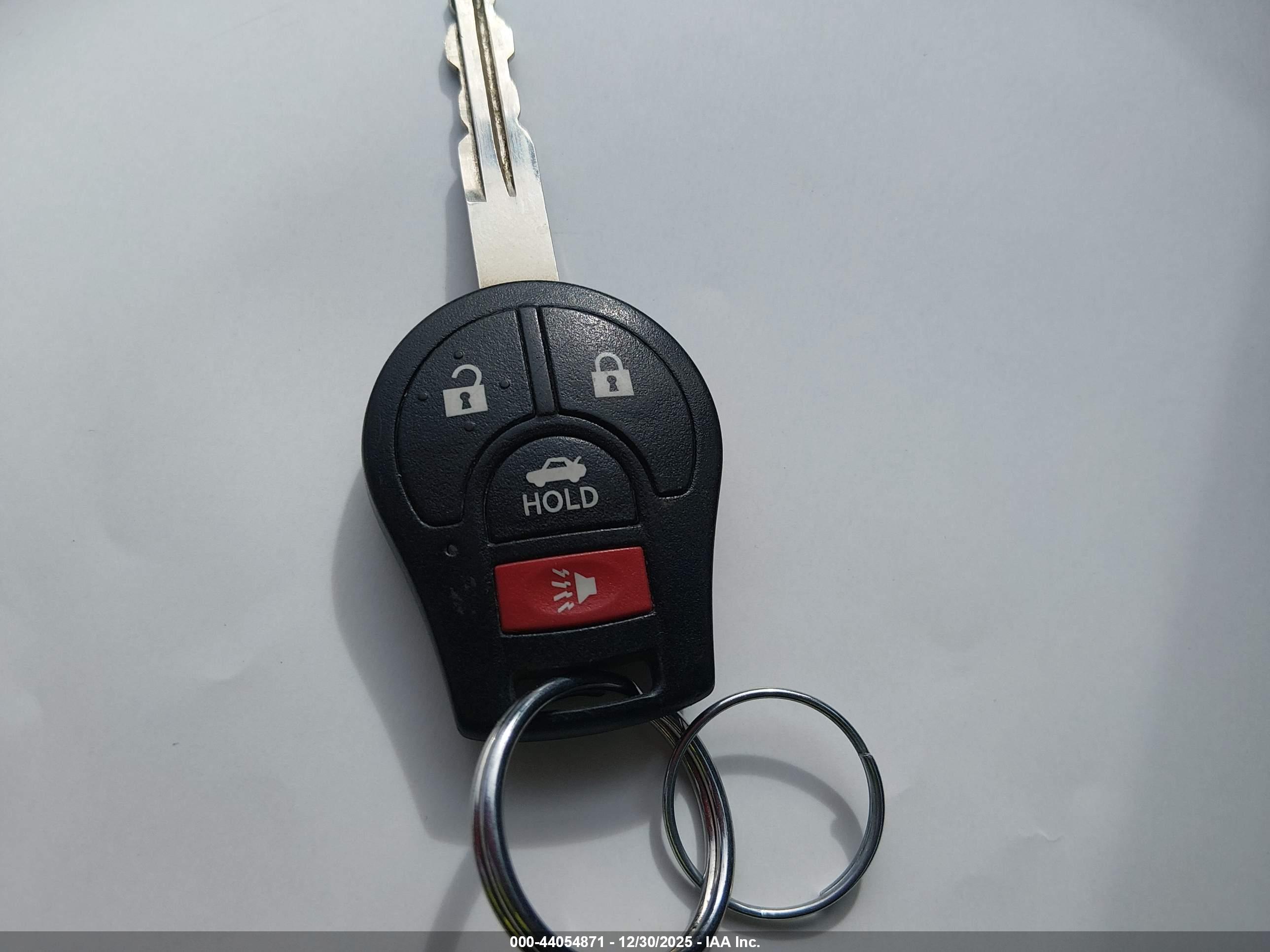 NISSAN VERSA image 11