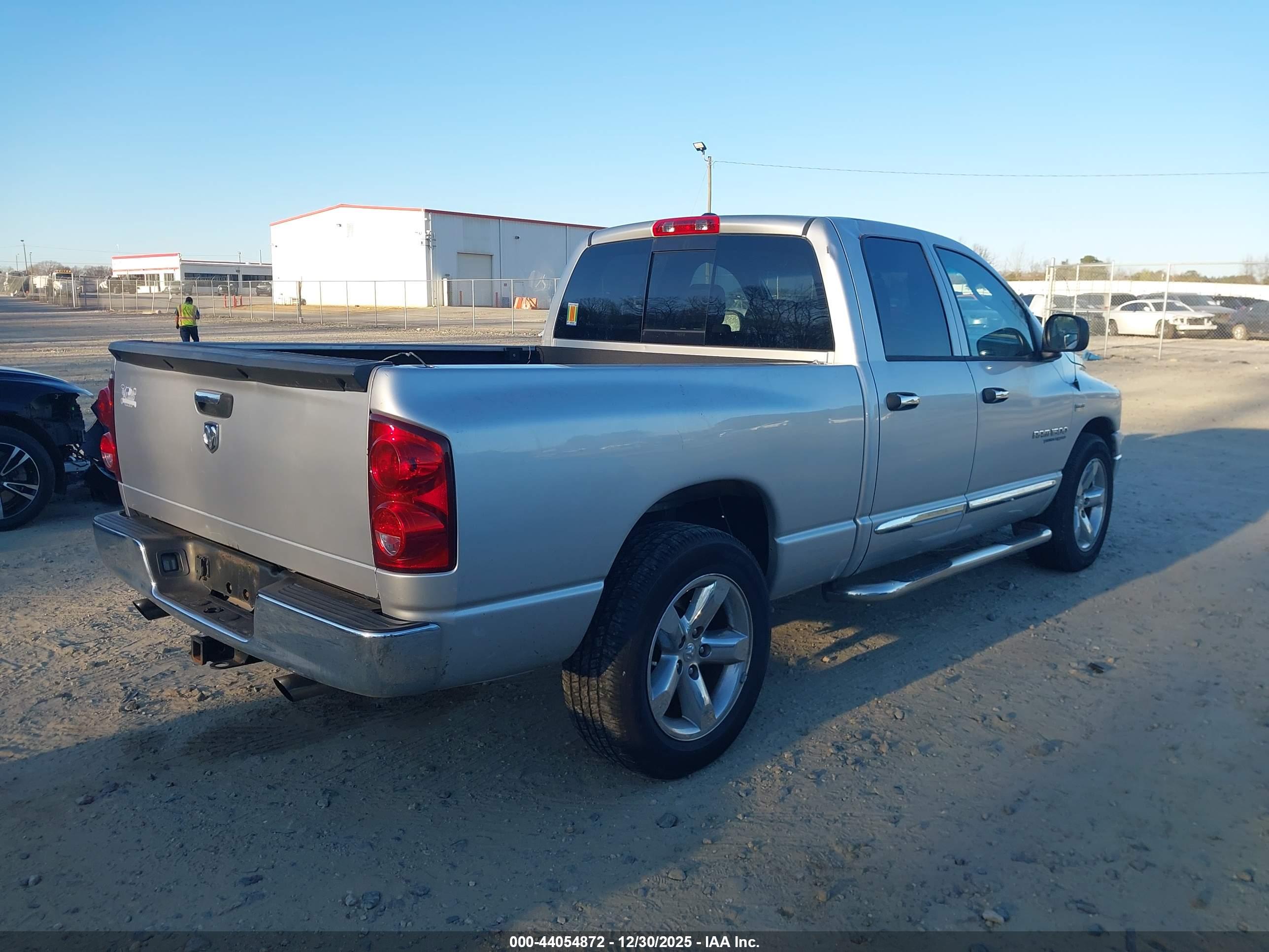 DODGE RAM image 4