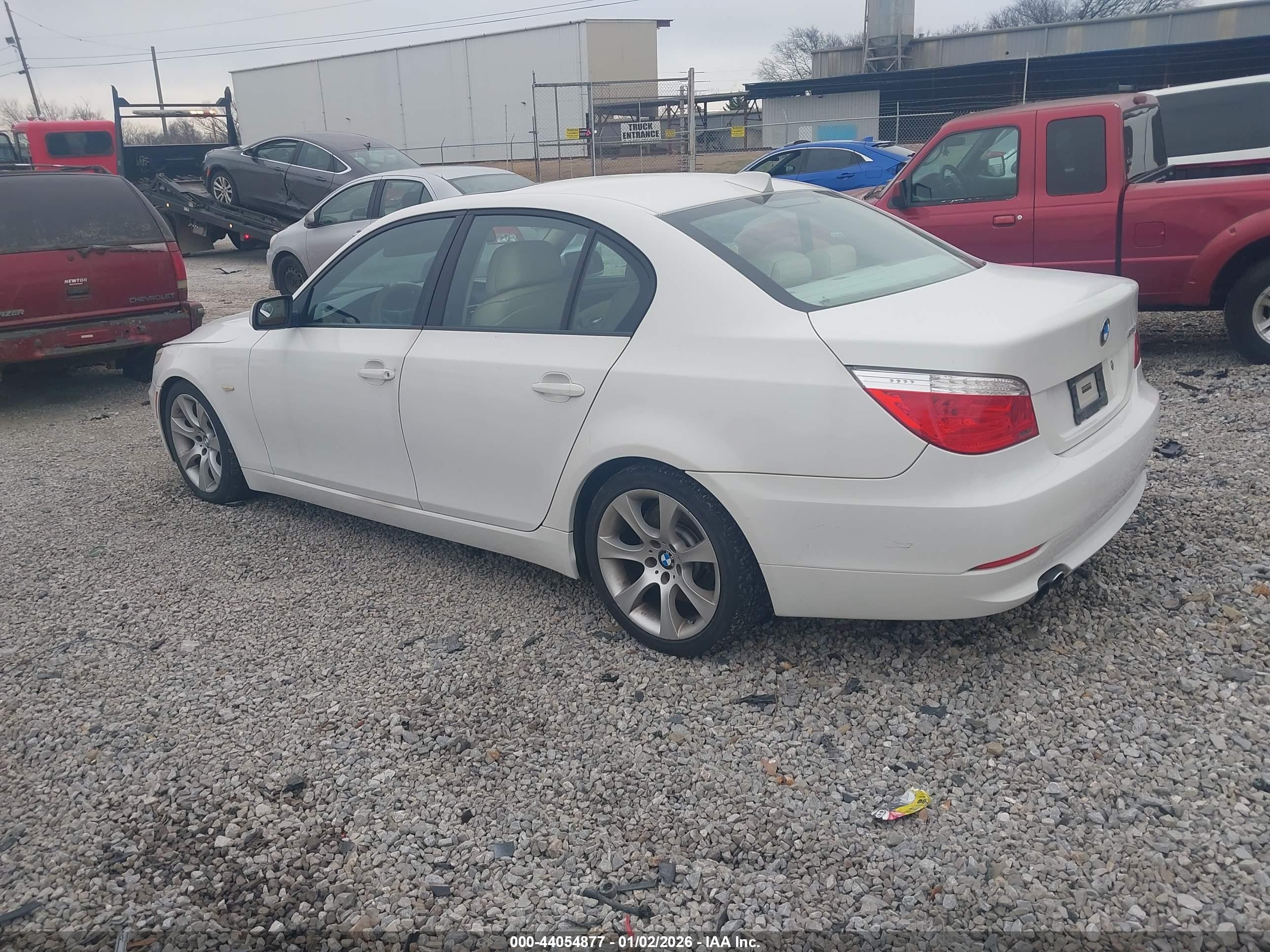 BMW 535I image 3