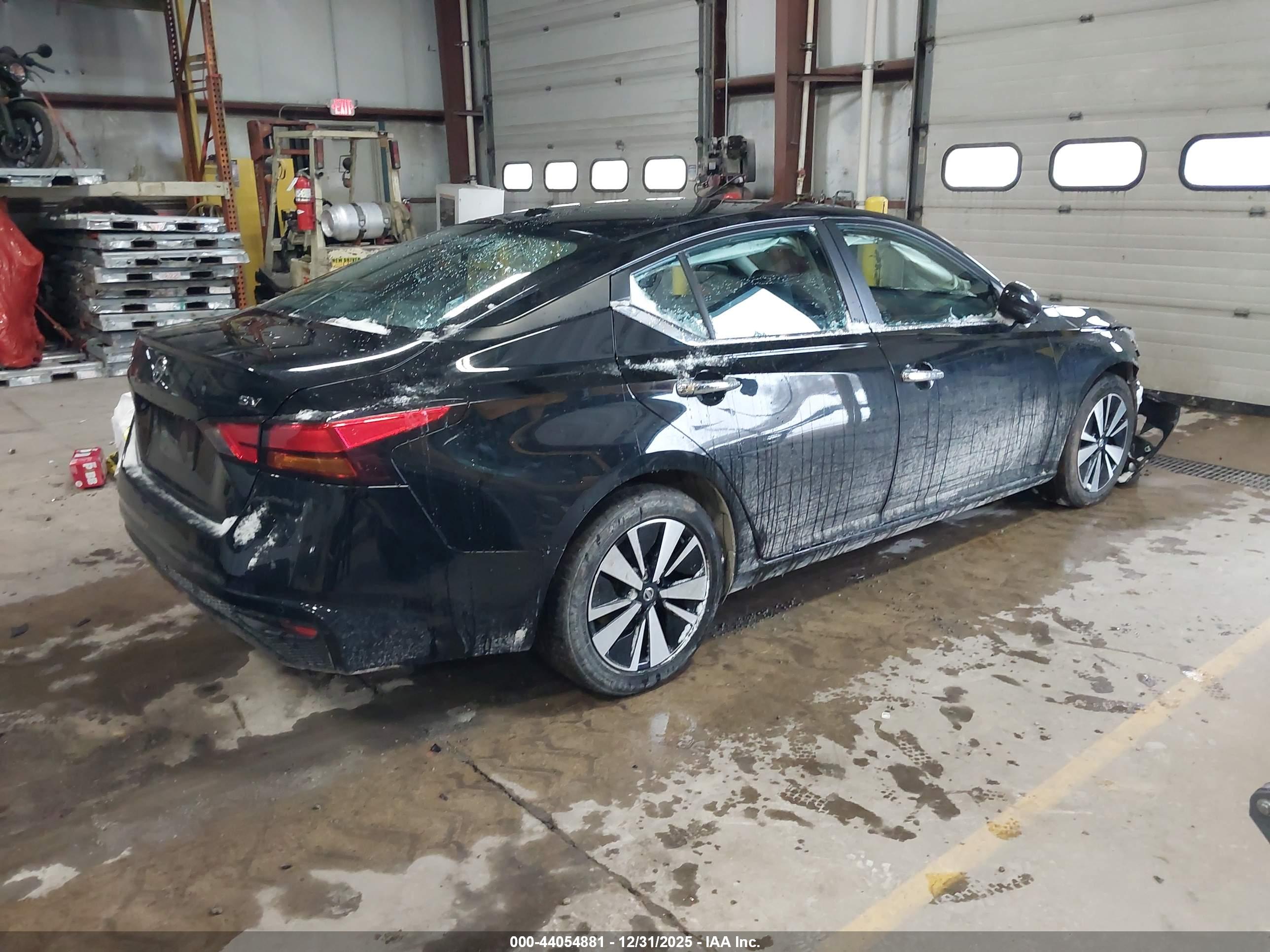 NISSAN ALTIMA image 4
