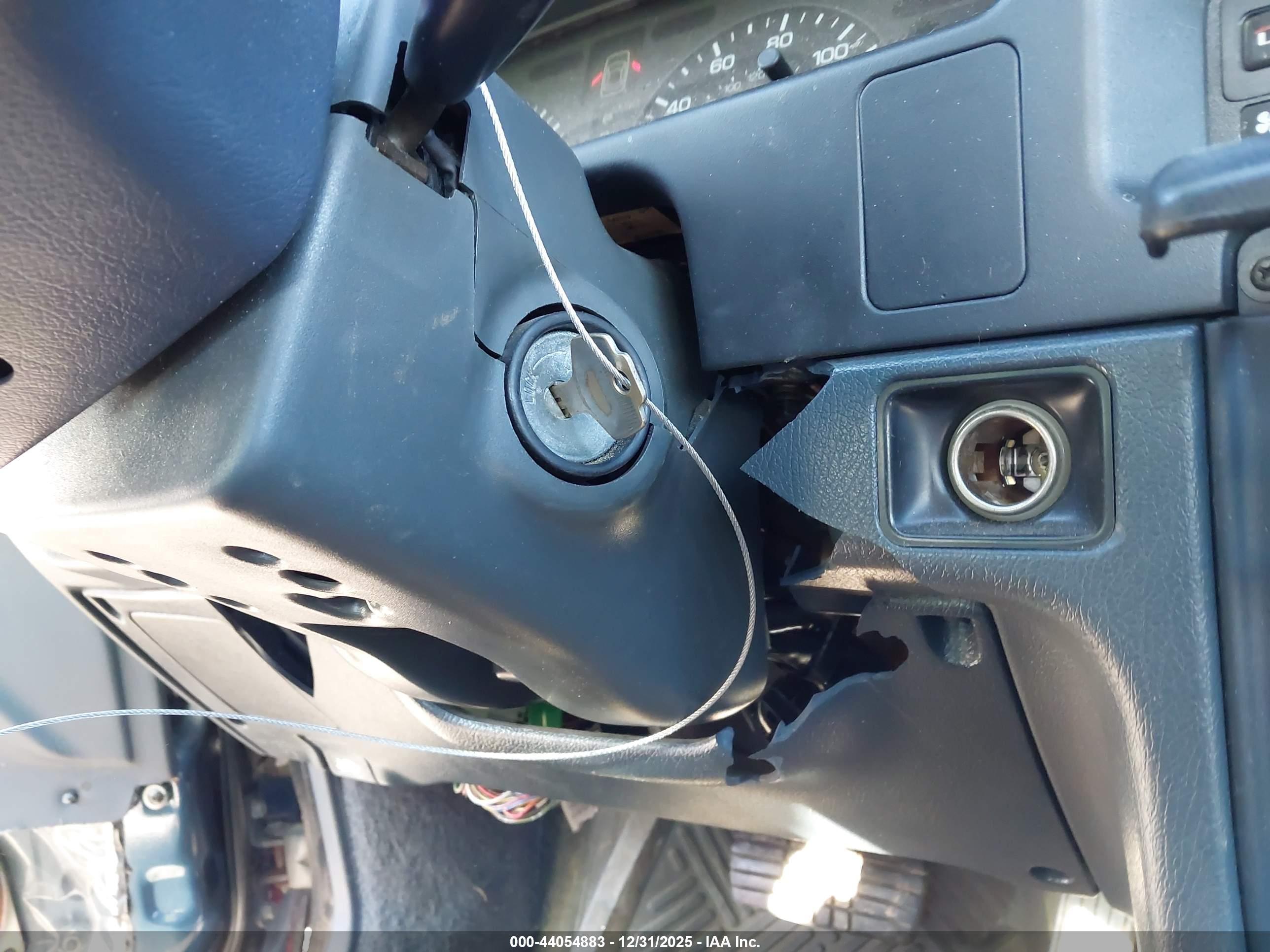 SUBARU LEGACY image 11