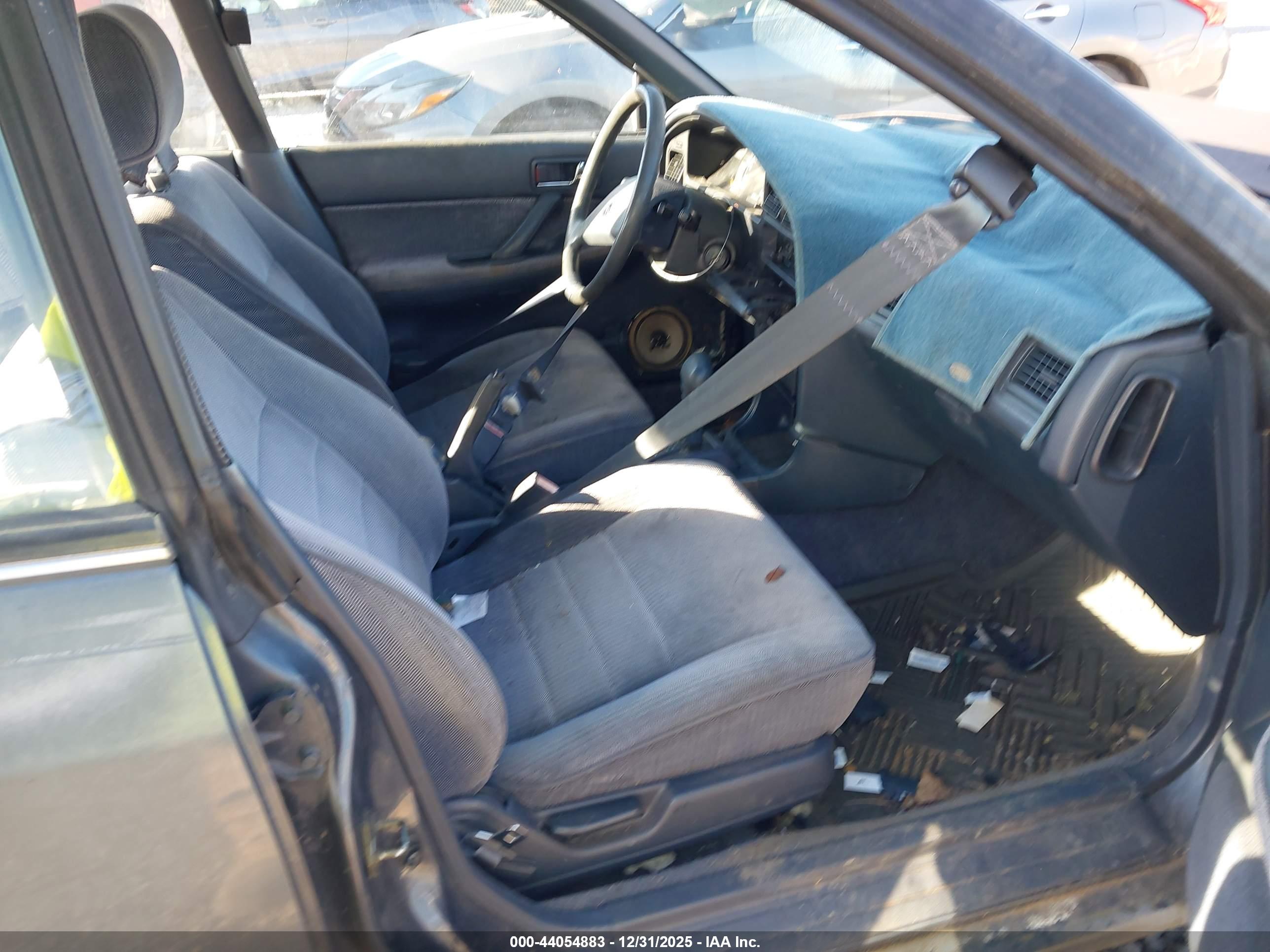 SUBARU LEGACY image 5