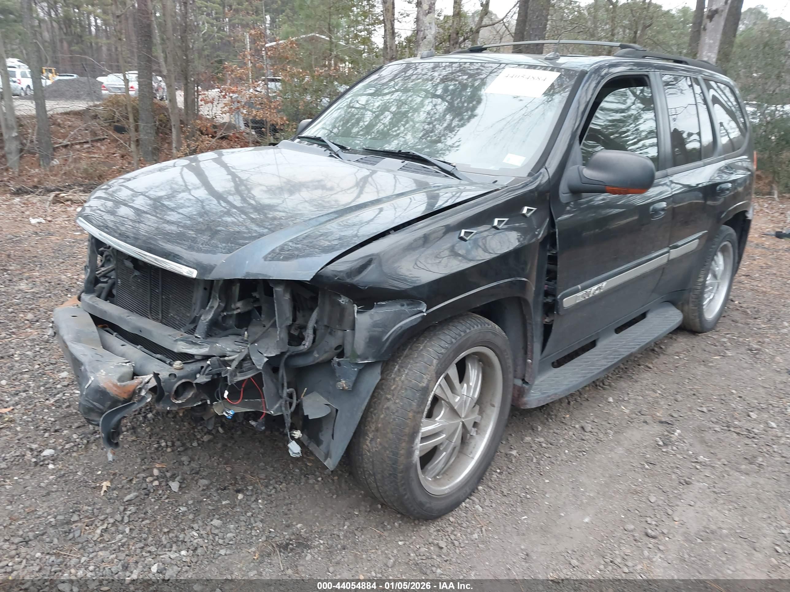 GMC ENVOY image 2
