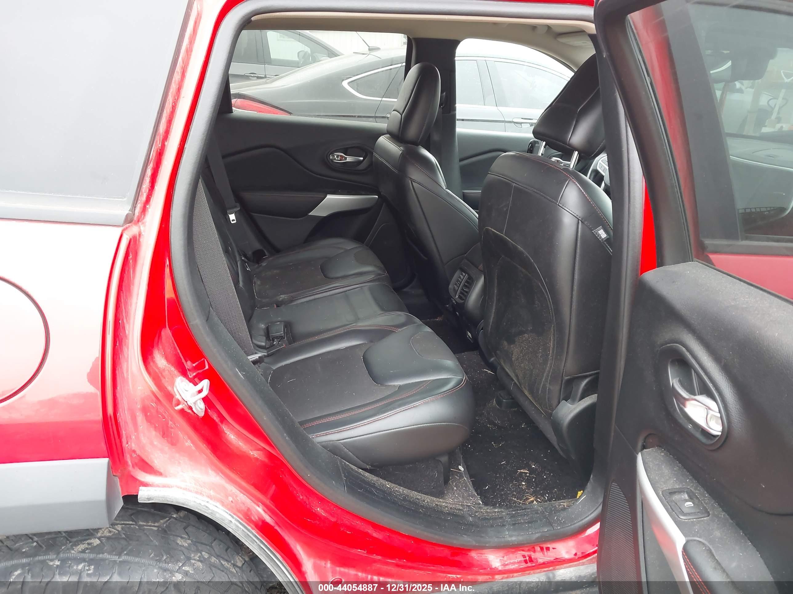 JEEP CHEROKEE image 8