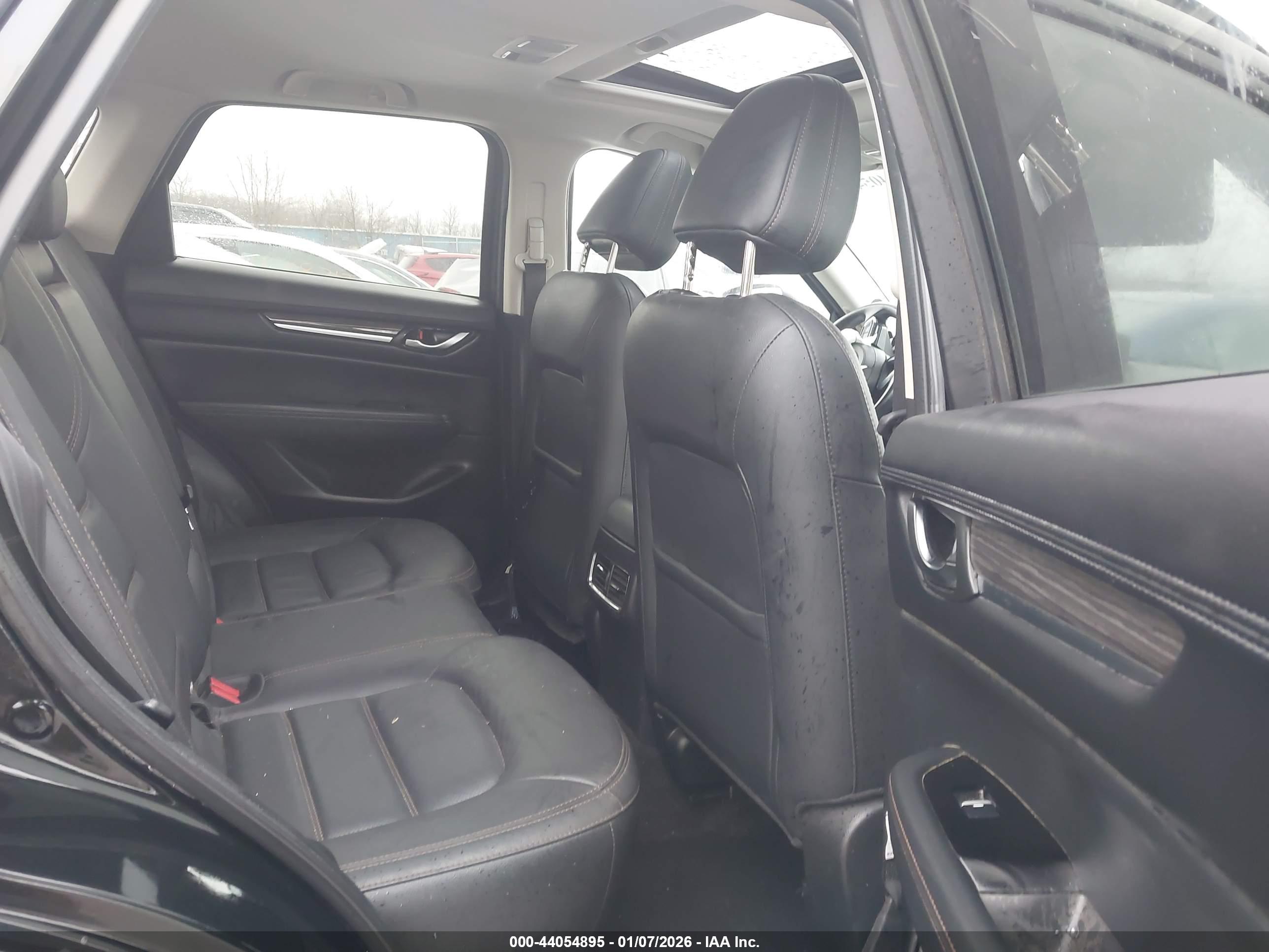 MAZDA CX-5 image 8
