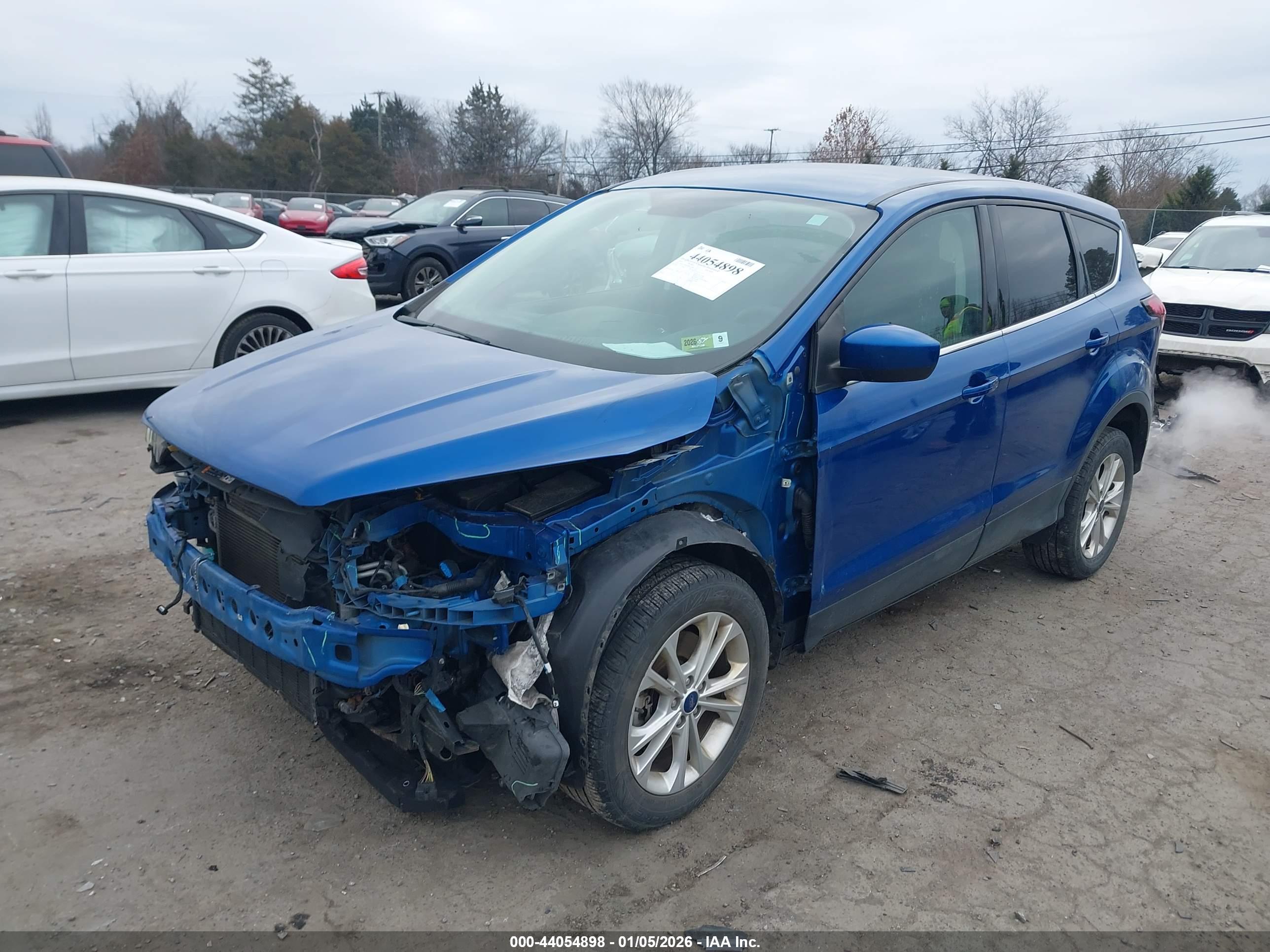 FORD ESCAPE image 2