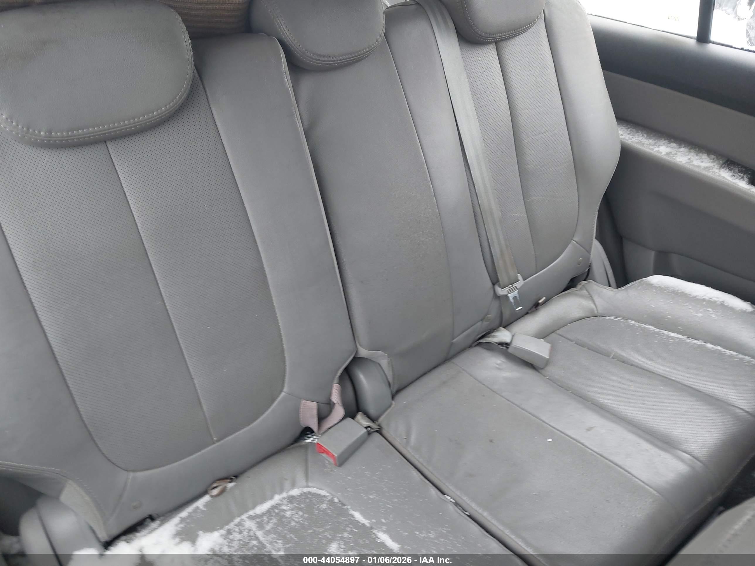 KIA RONDO image 8