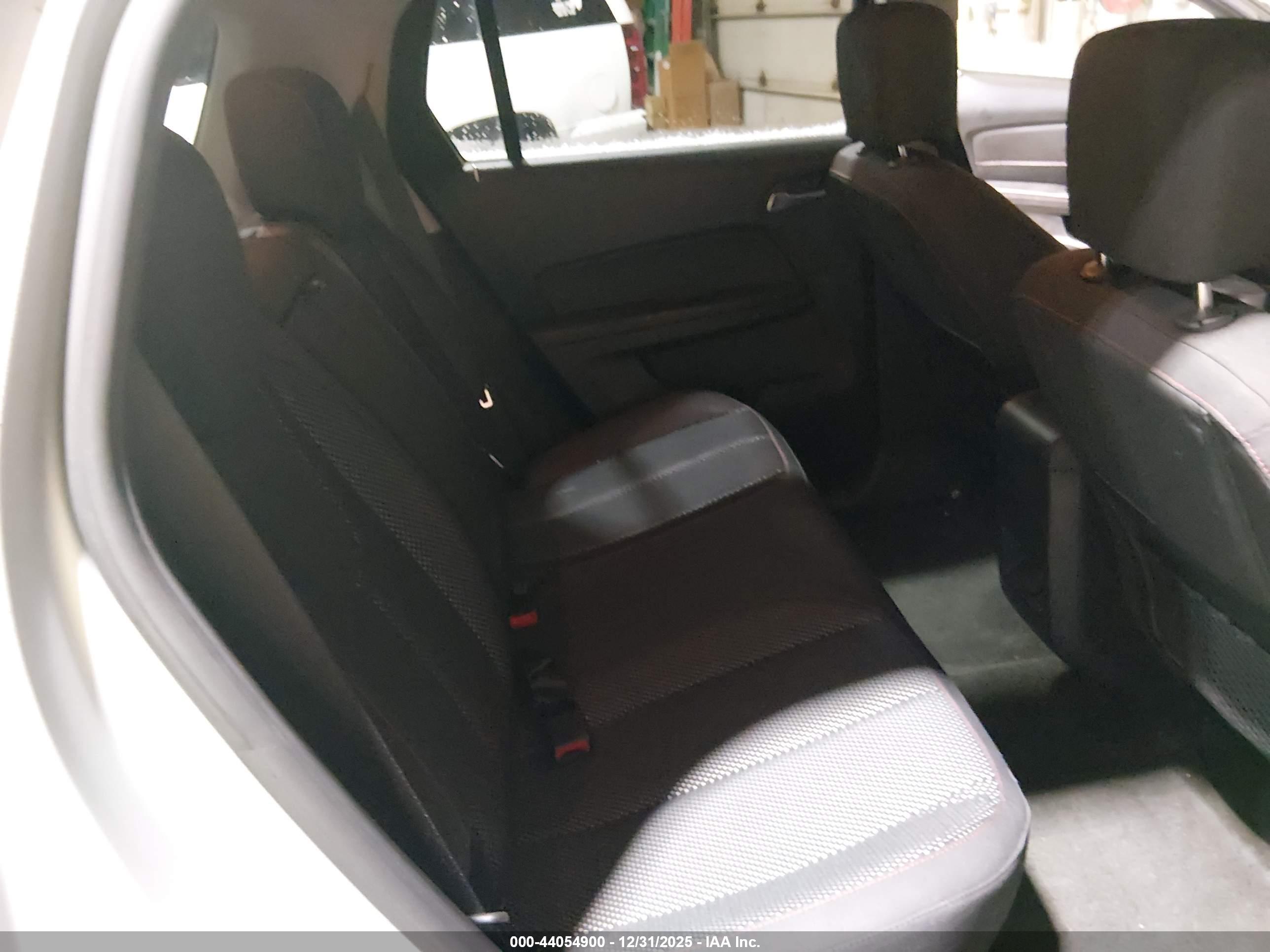 GMC TERRAIN image 8