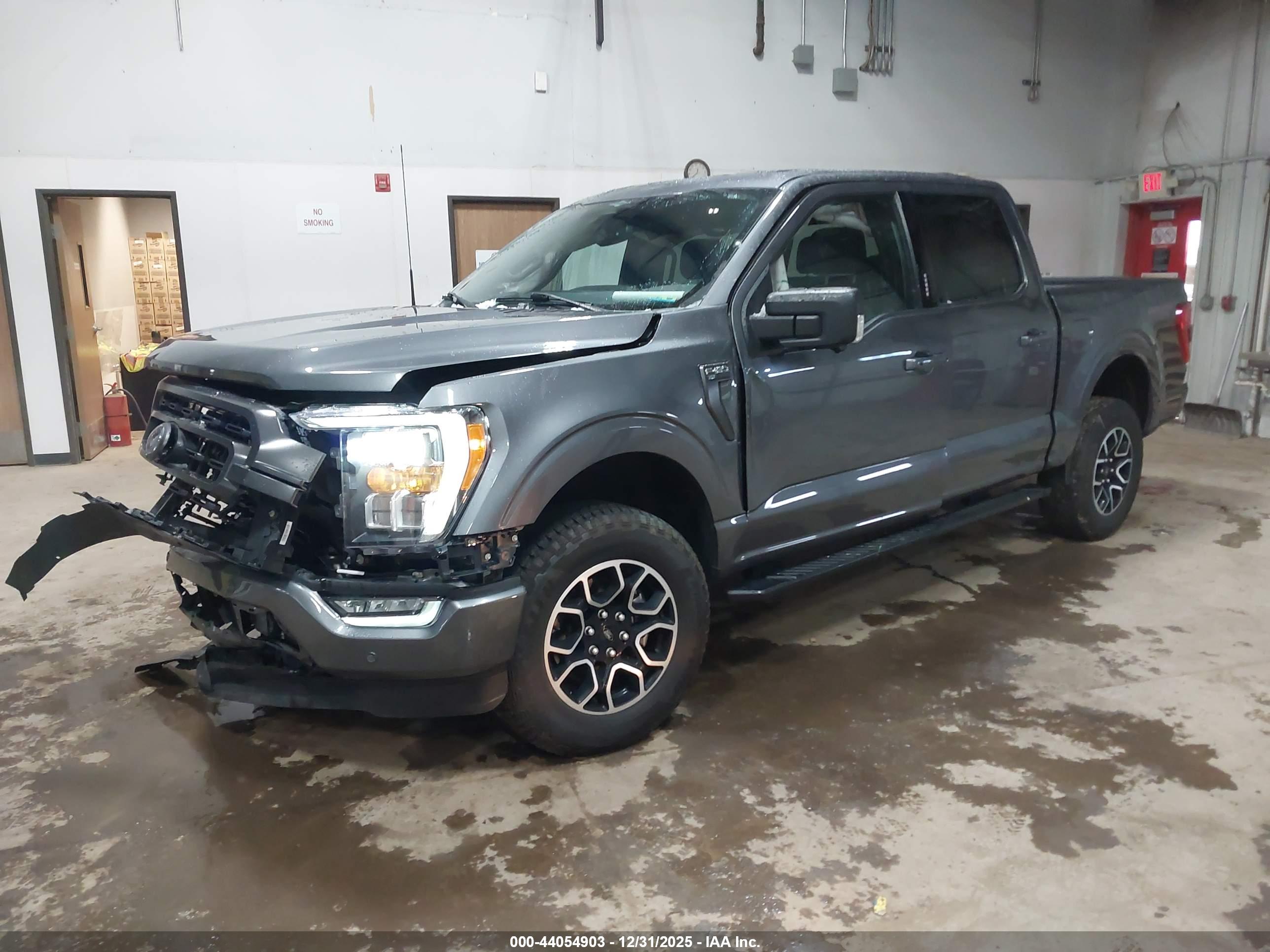FORD F-150 image 2