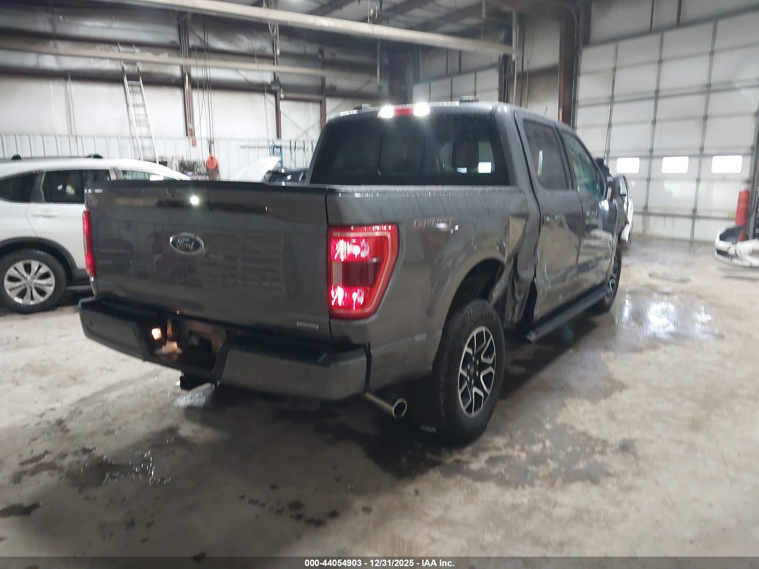 FORD F-150 image 4
