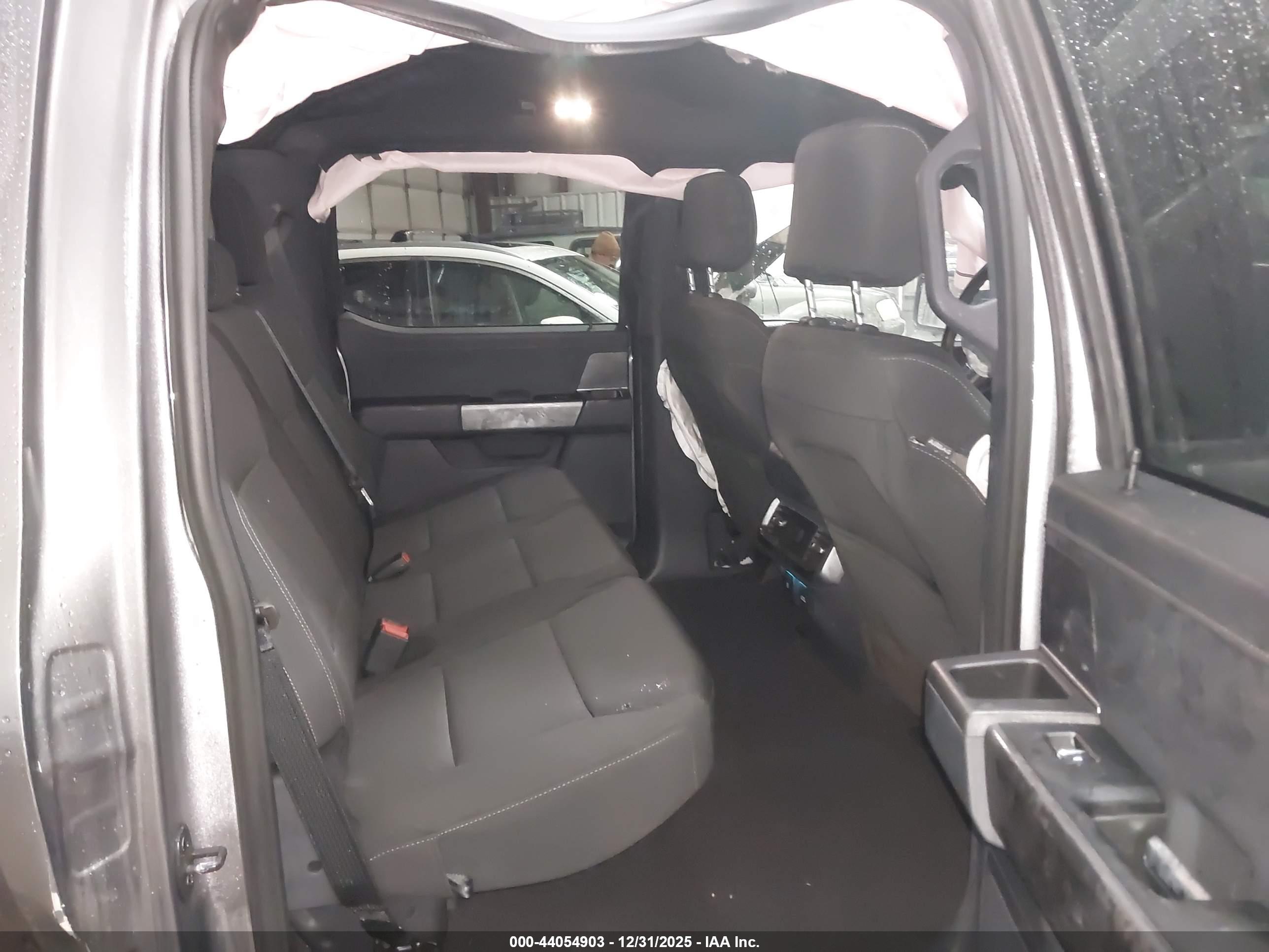 FORD F-150 image 8
