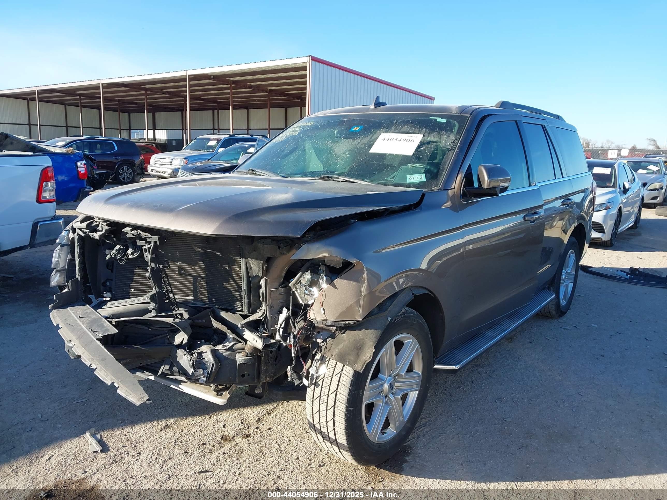 FORD EXPEDITION image 2
