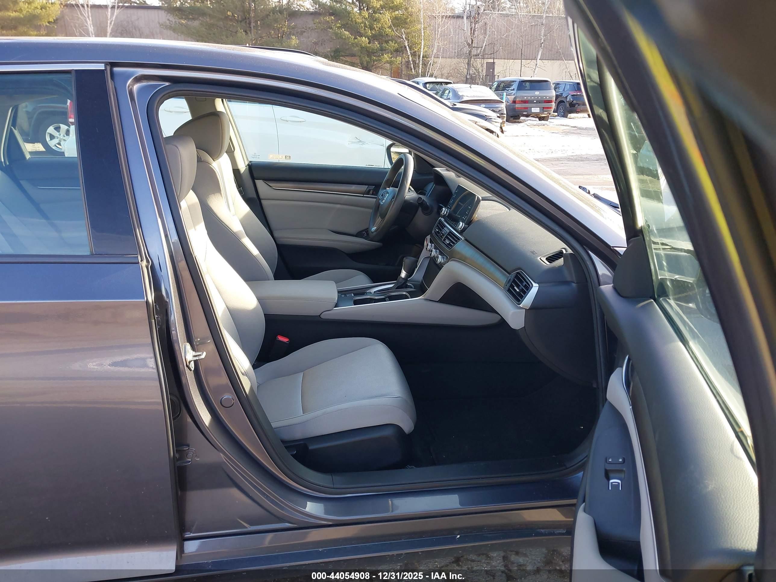 HONDA ACCORD image 5
