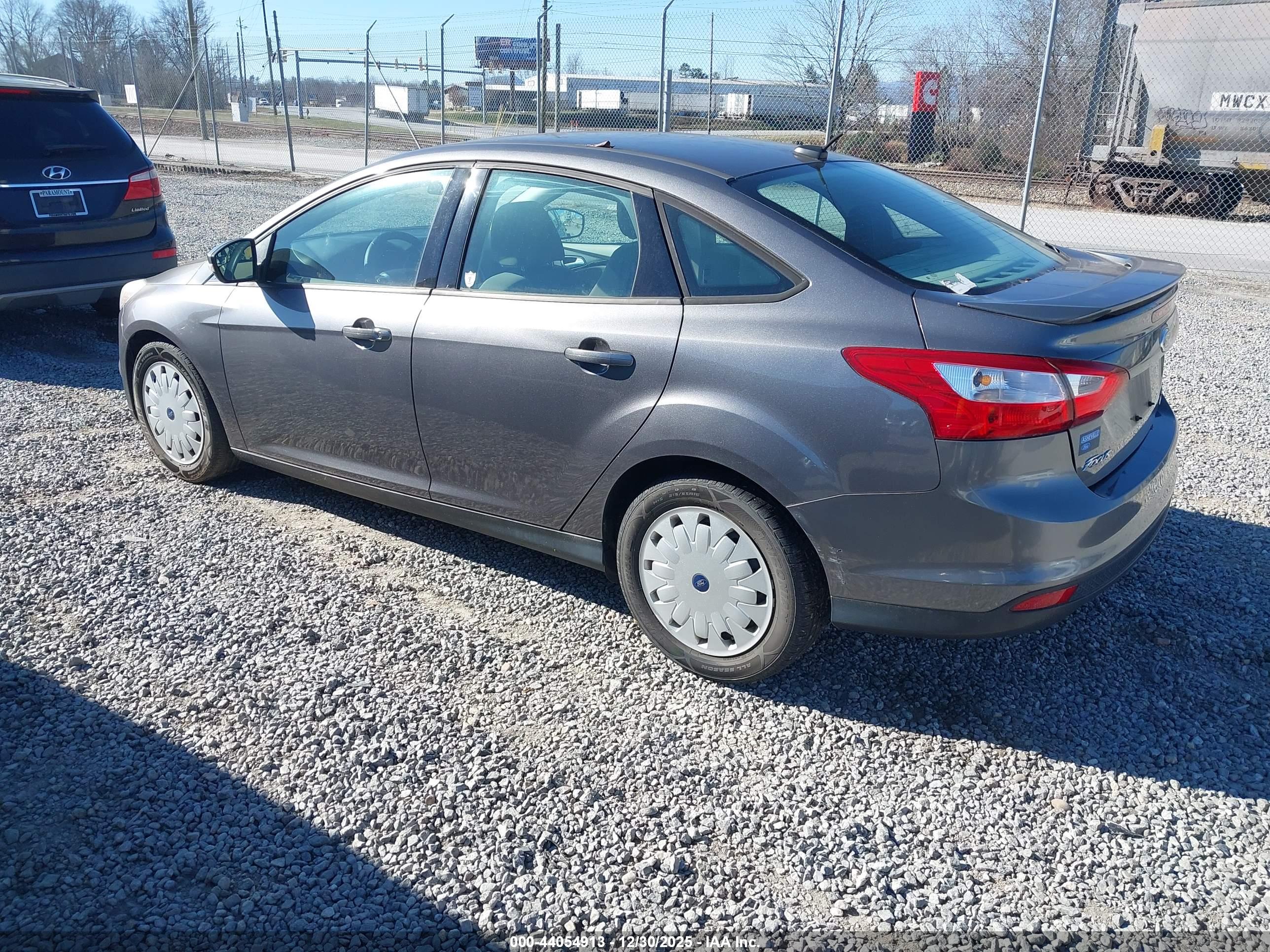 FORD FOCUS image 3