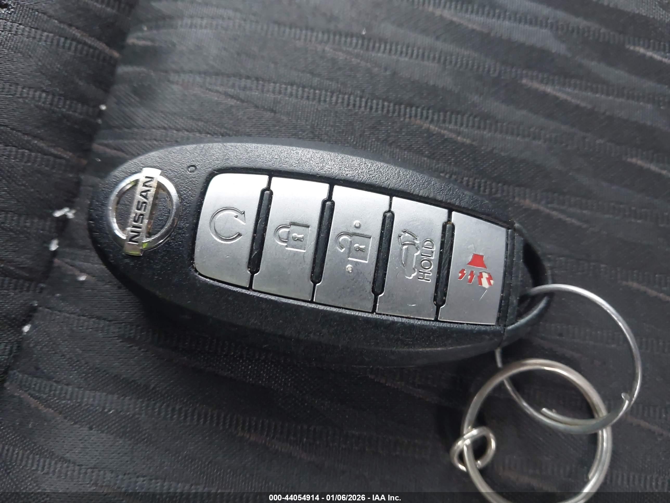 NISSAN ROGUE image 11