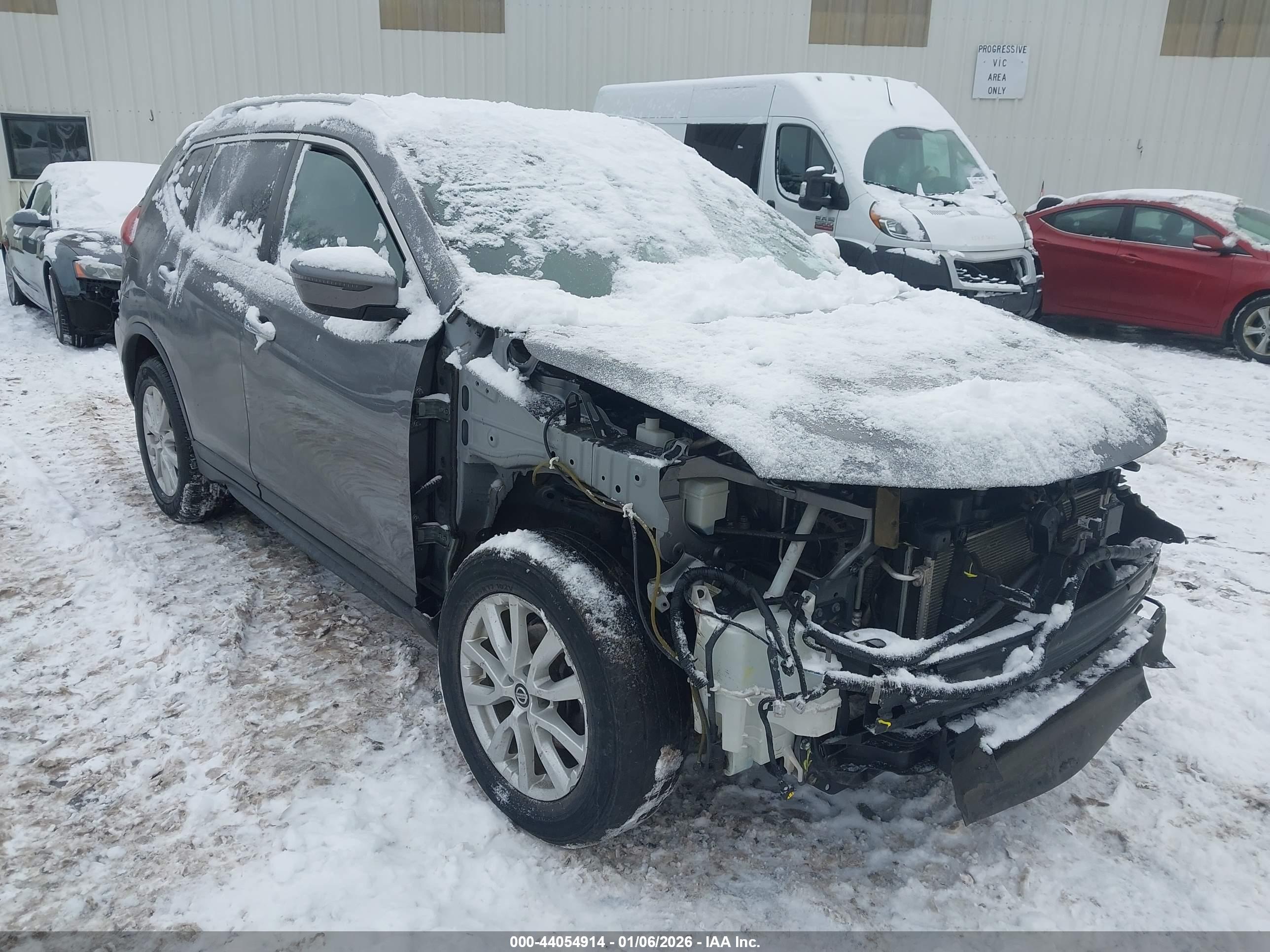 NISSAN ROGUE image 6