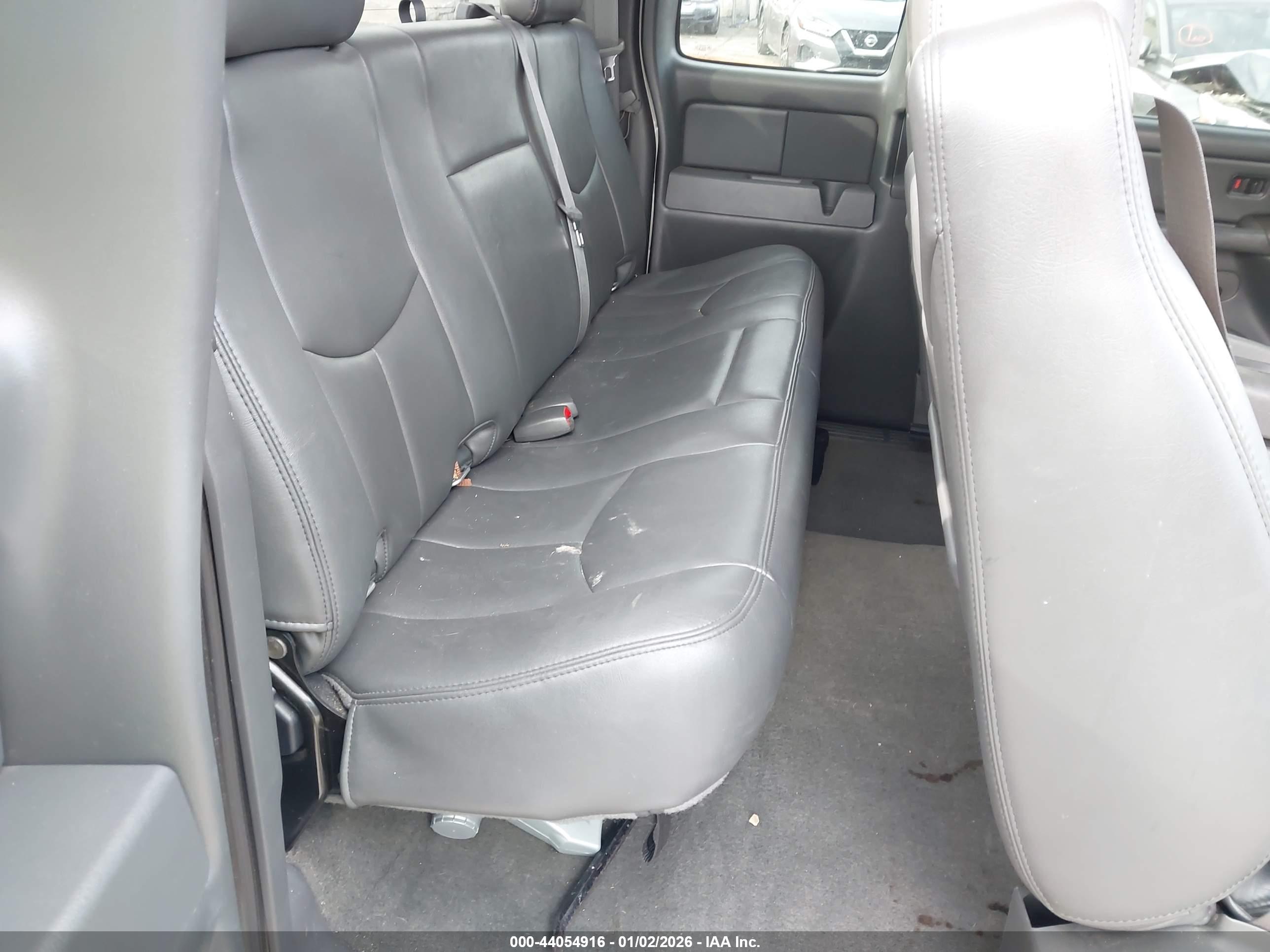 GMC SIERRA image 8
