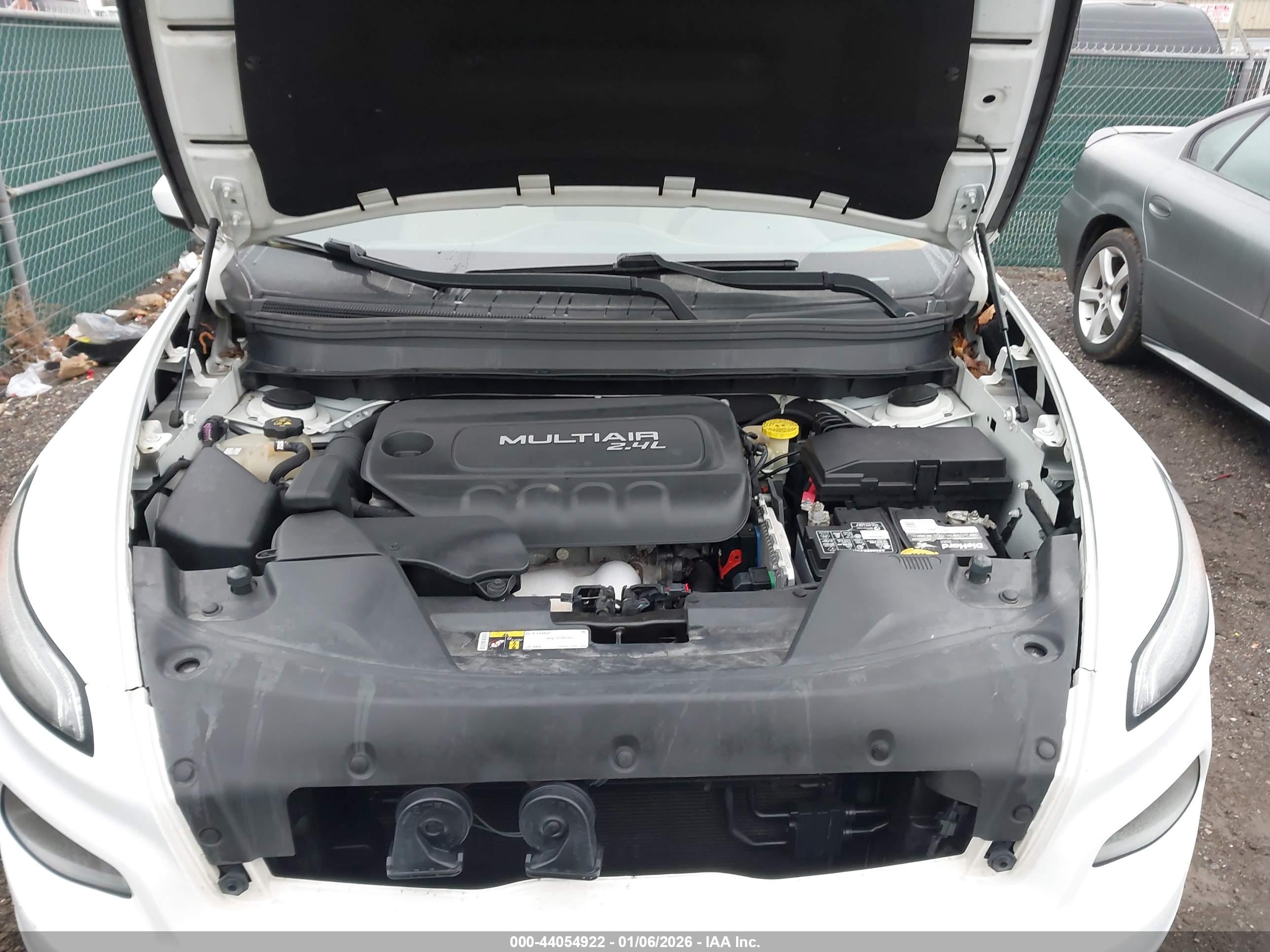 JEEP CHEROKEE image 10