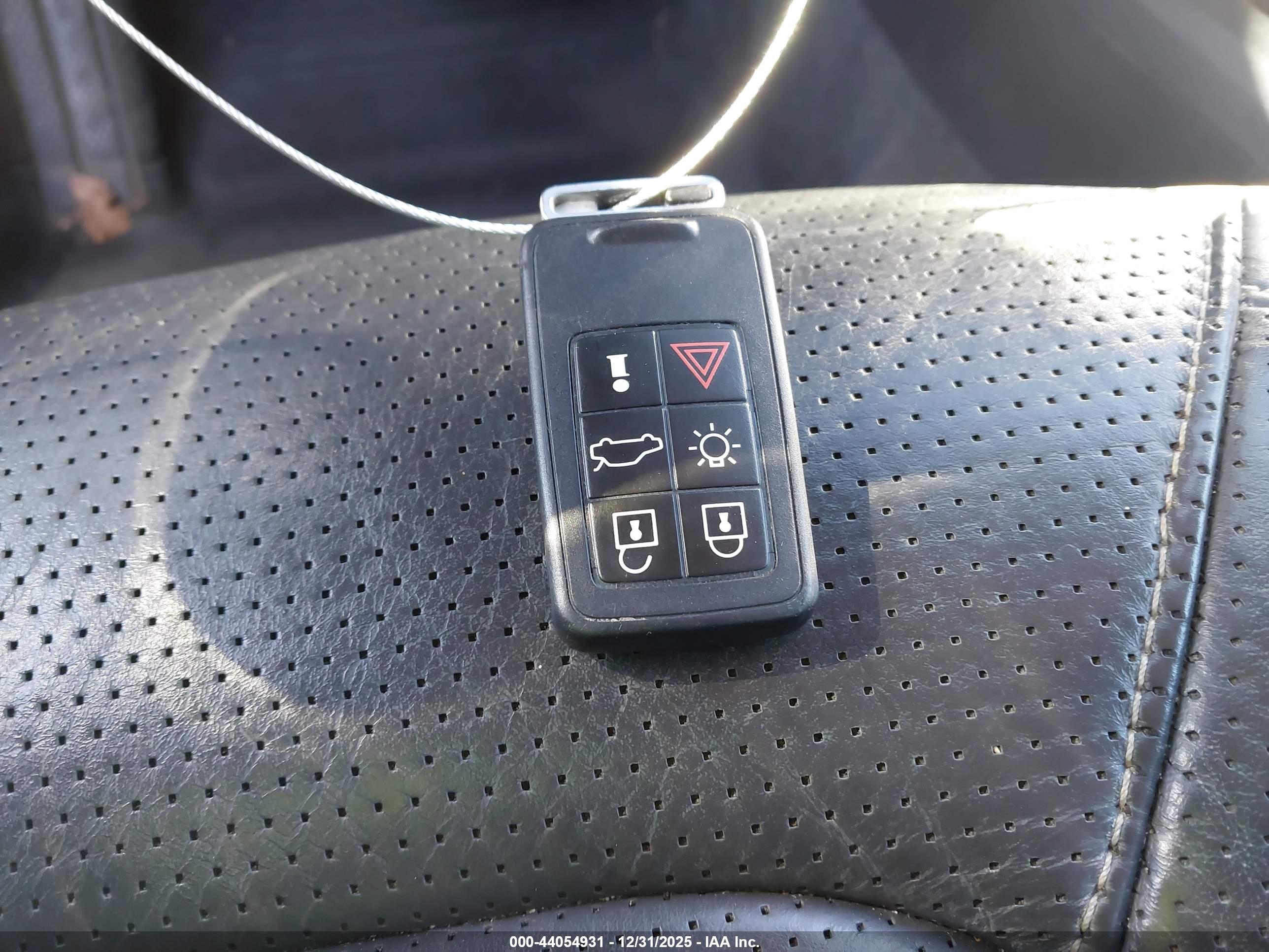 VOLVO S80 image 11