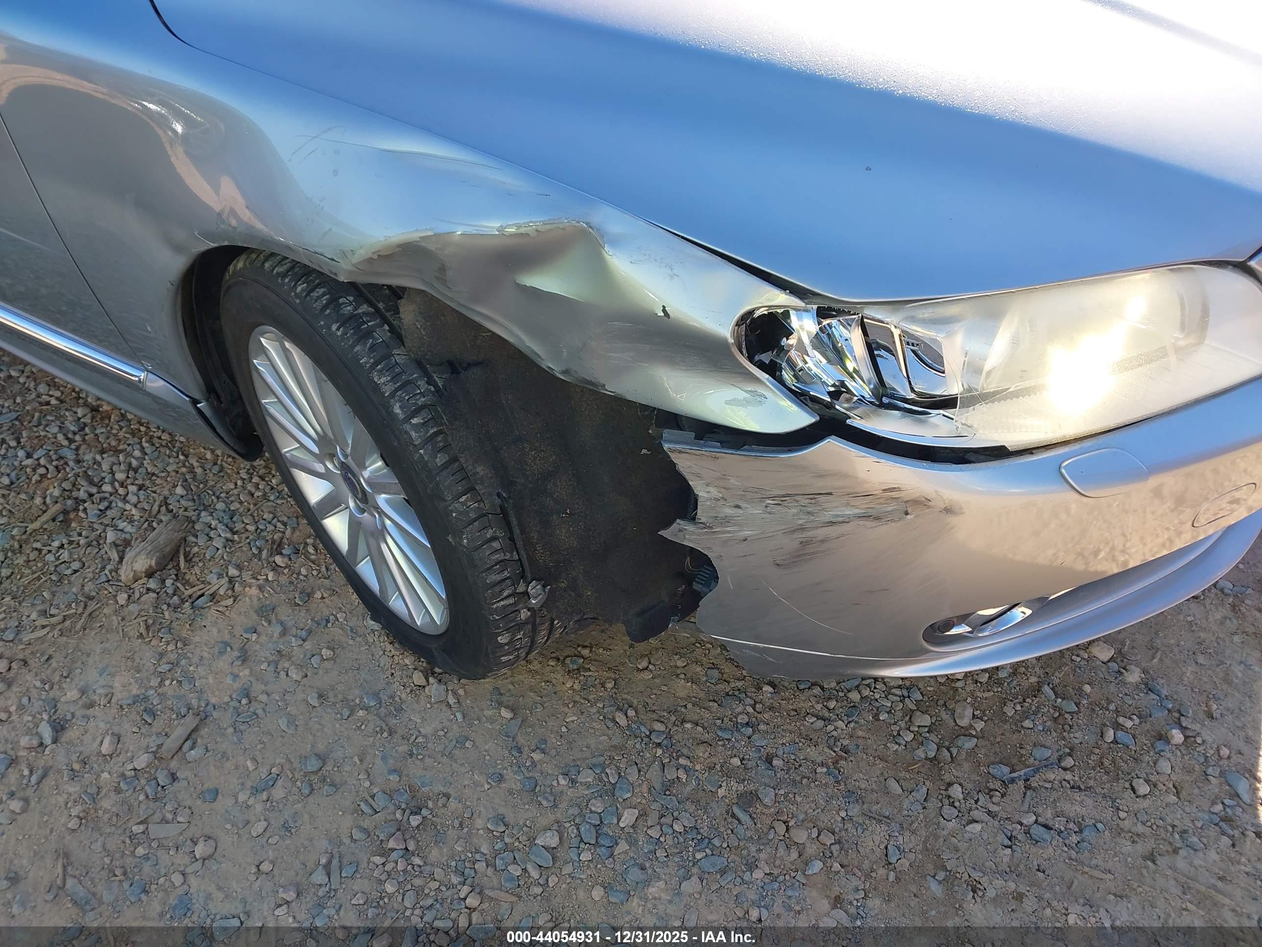 VOLVO S80 image 6
