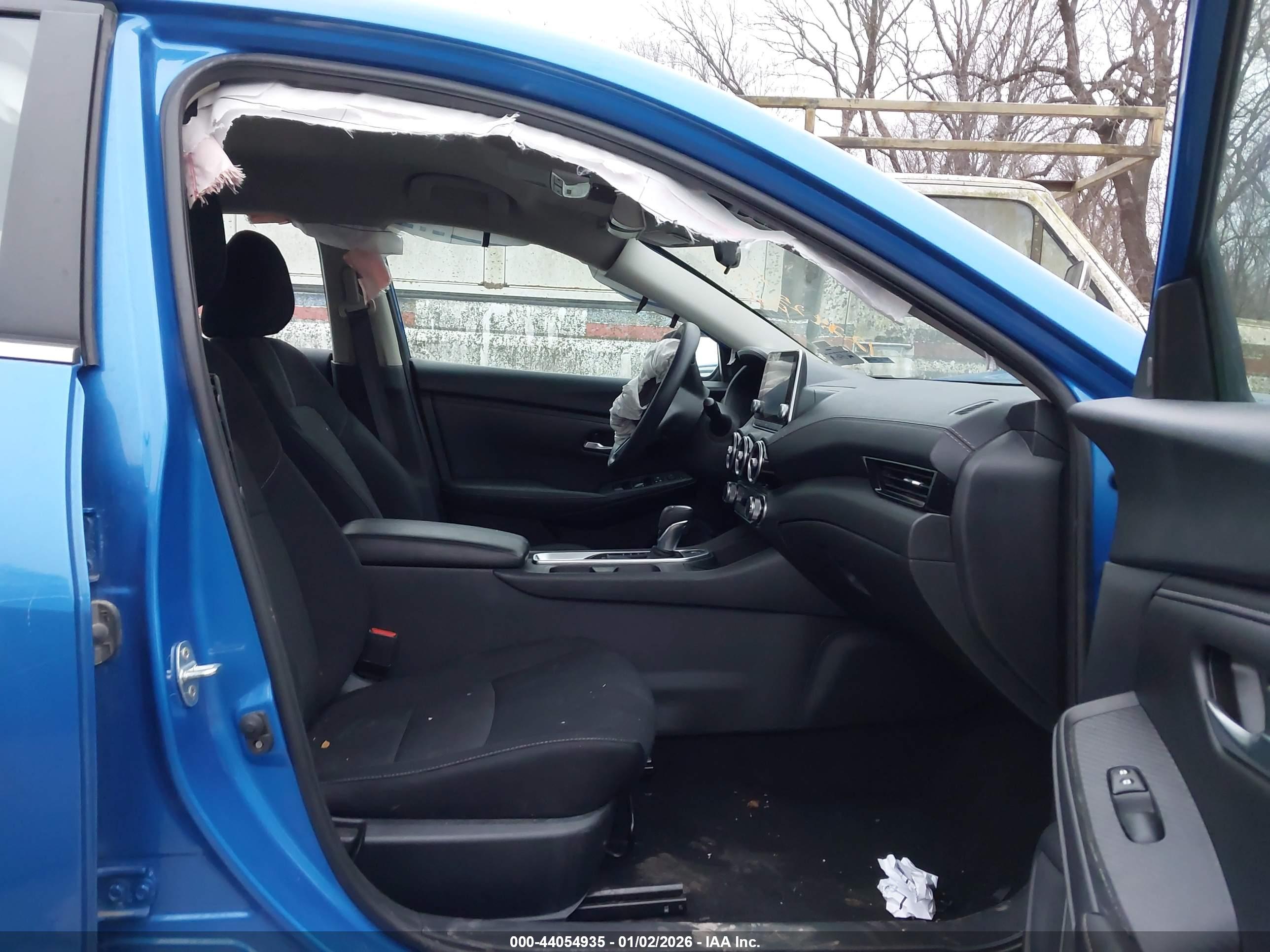 NISSAN SENTRA image 5