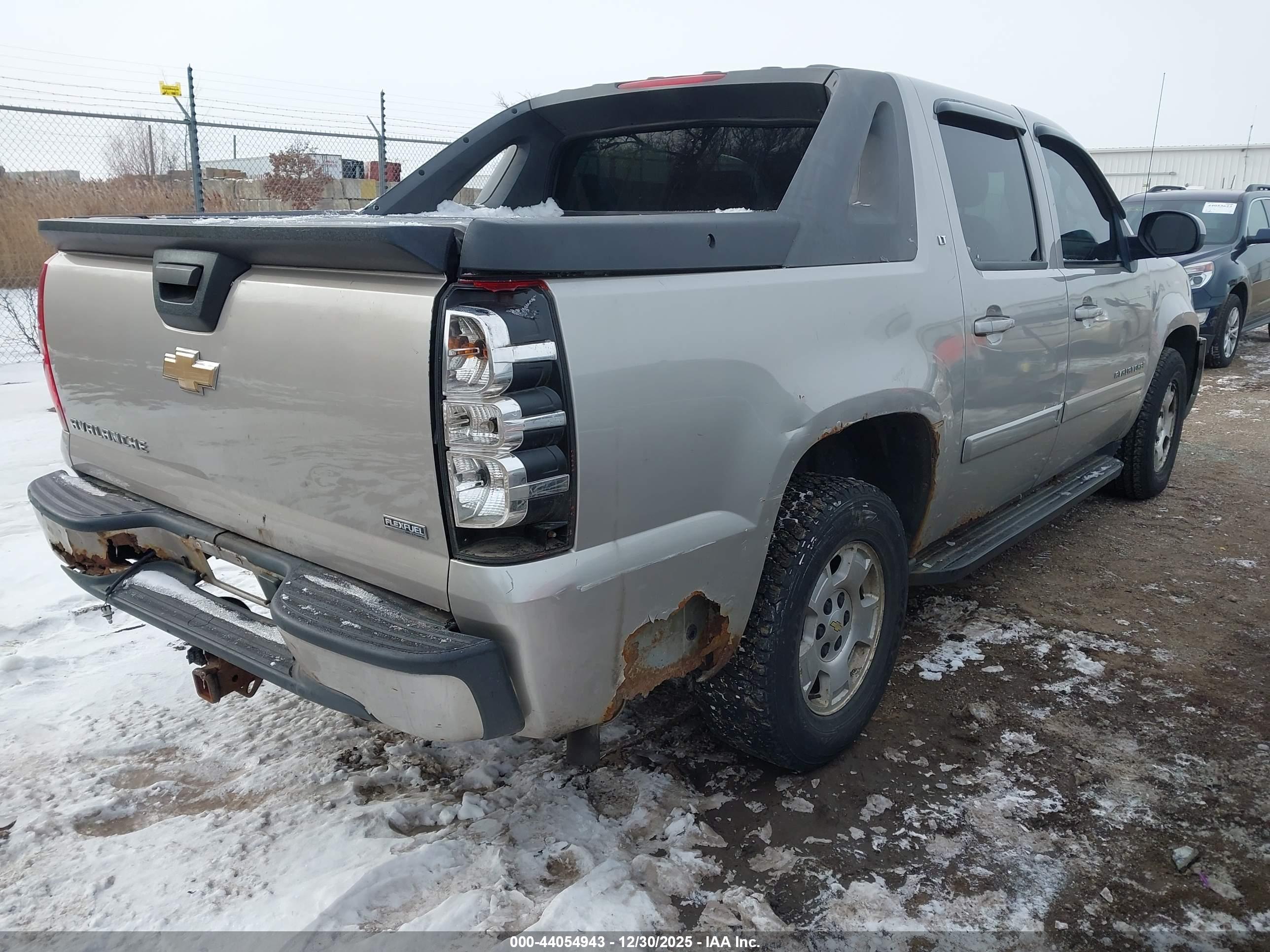 CHEVROLET AVALANCHE image 4