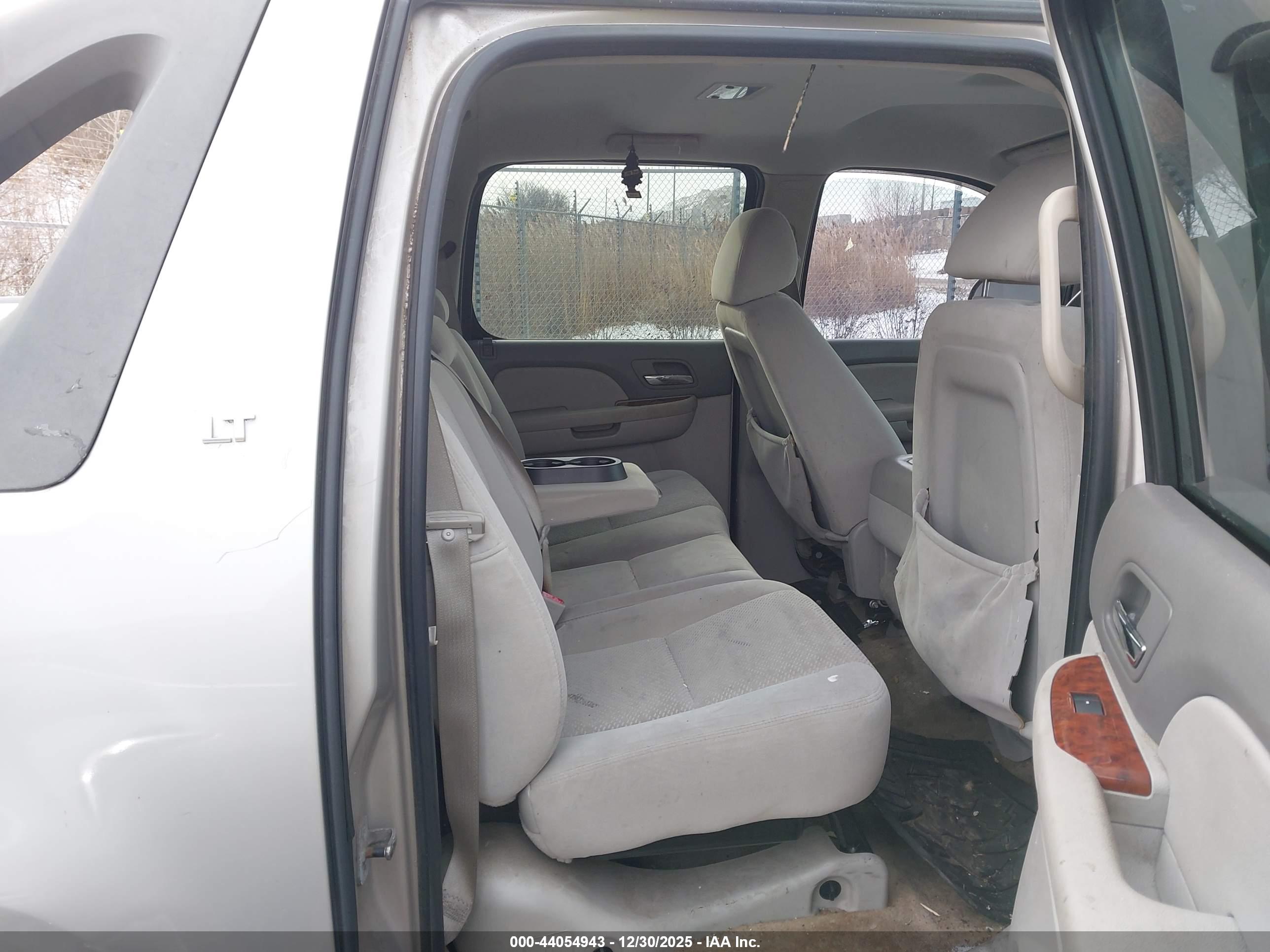 CHEVROLET AVALANCHE image 8