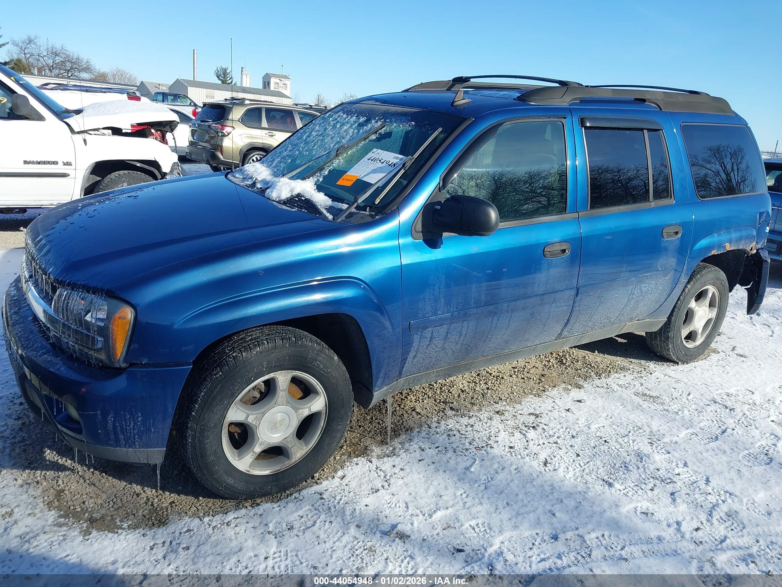 CHEVROLET TRAILBLAZER image 2