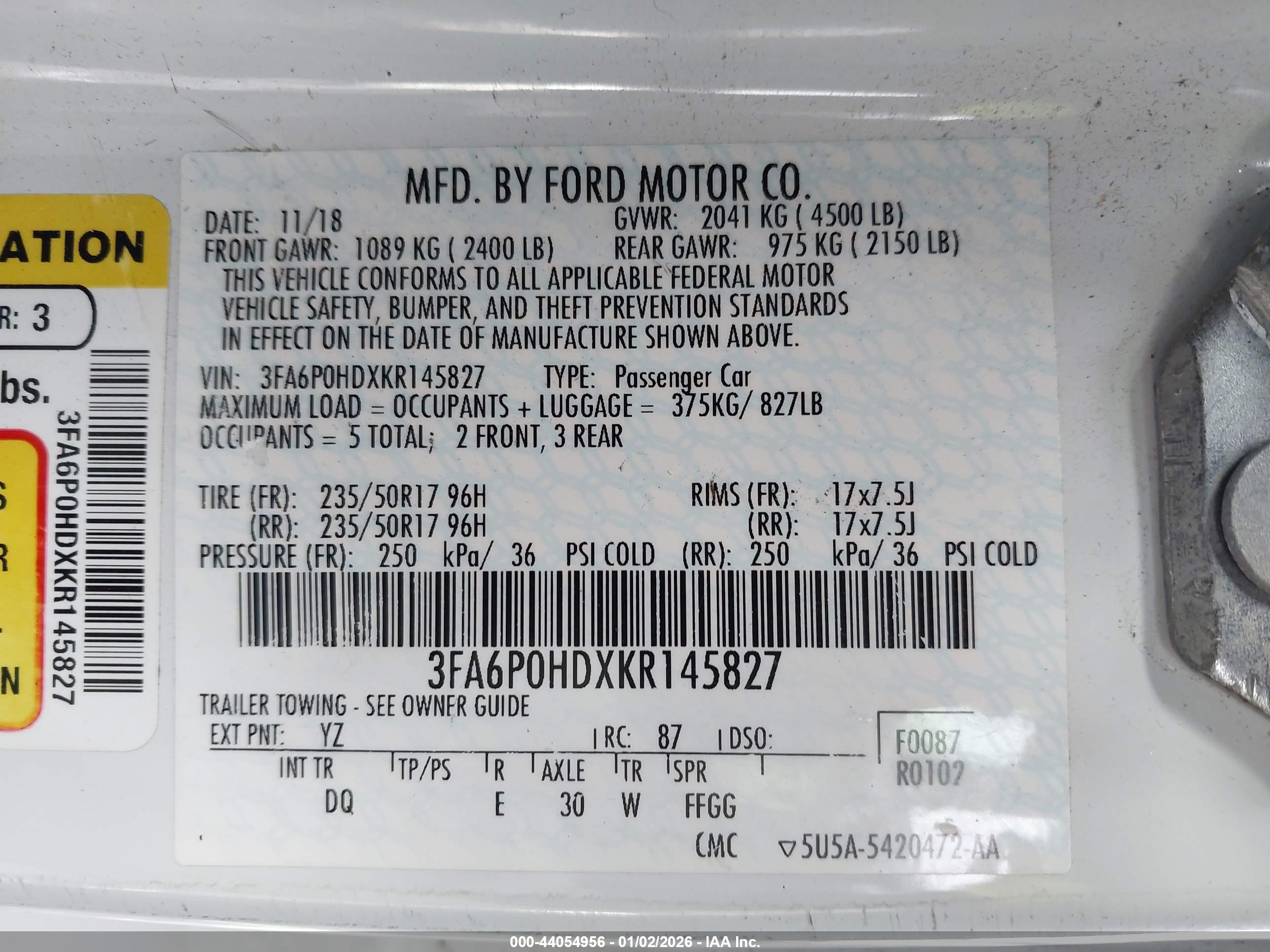 FORD FUSION image 9