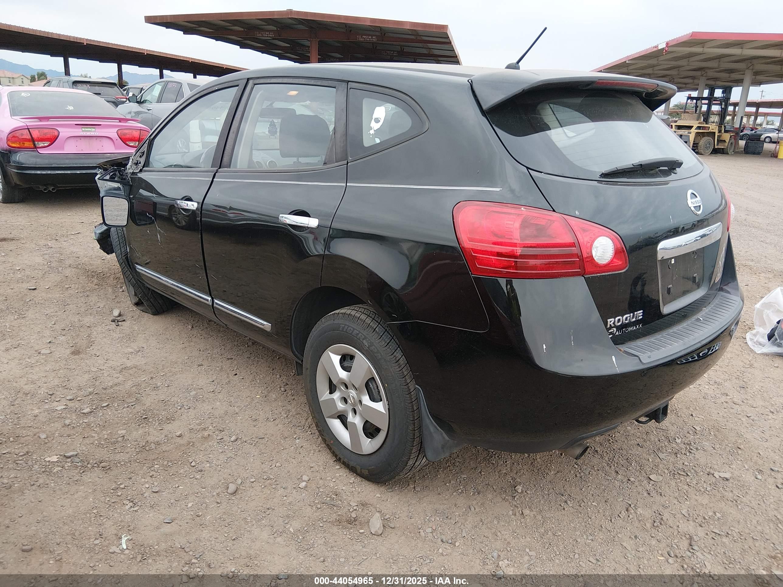 NISSAN ROGUE image 3