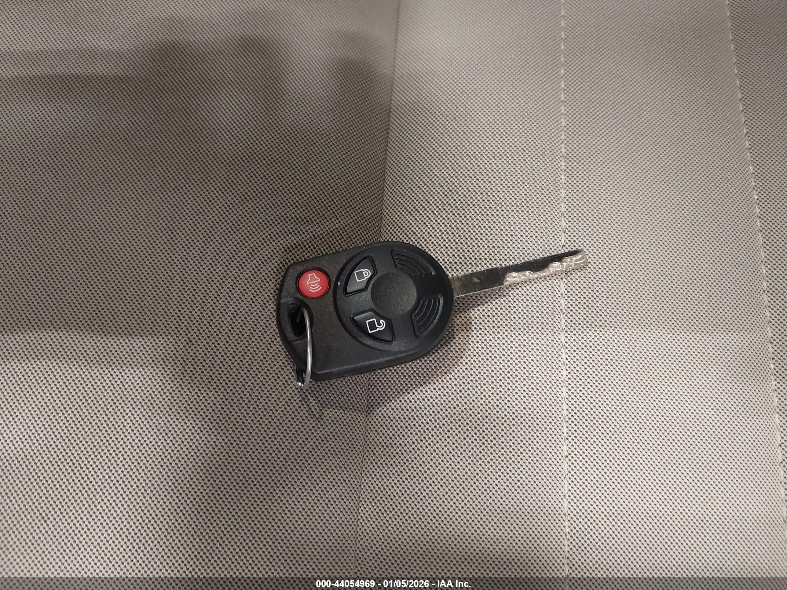 FORD ESCAPE image 11